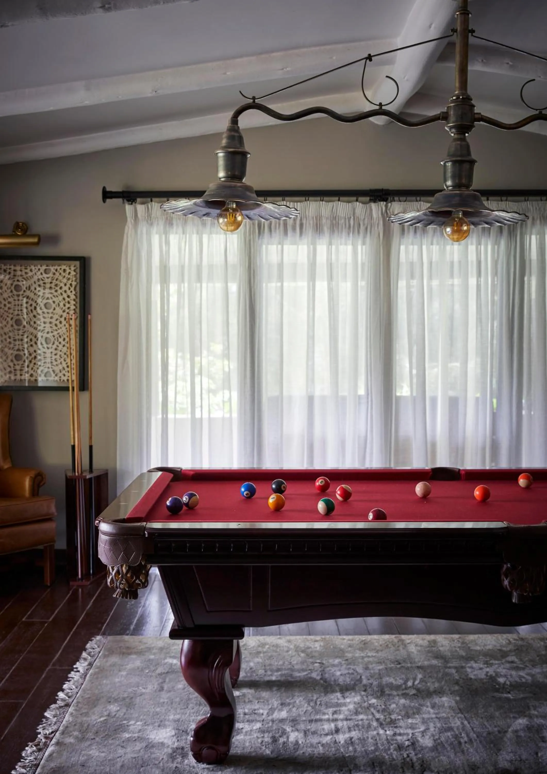 Darts in One&Only Gorilla's Nest