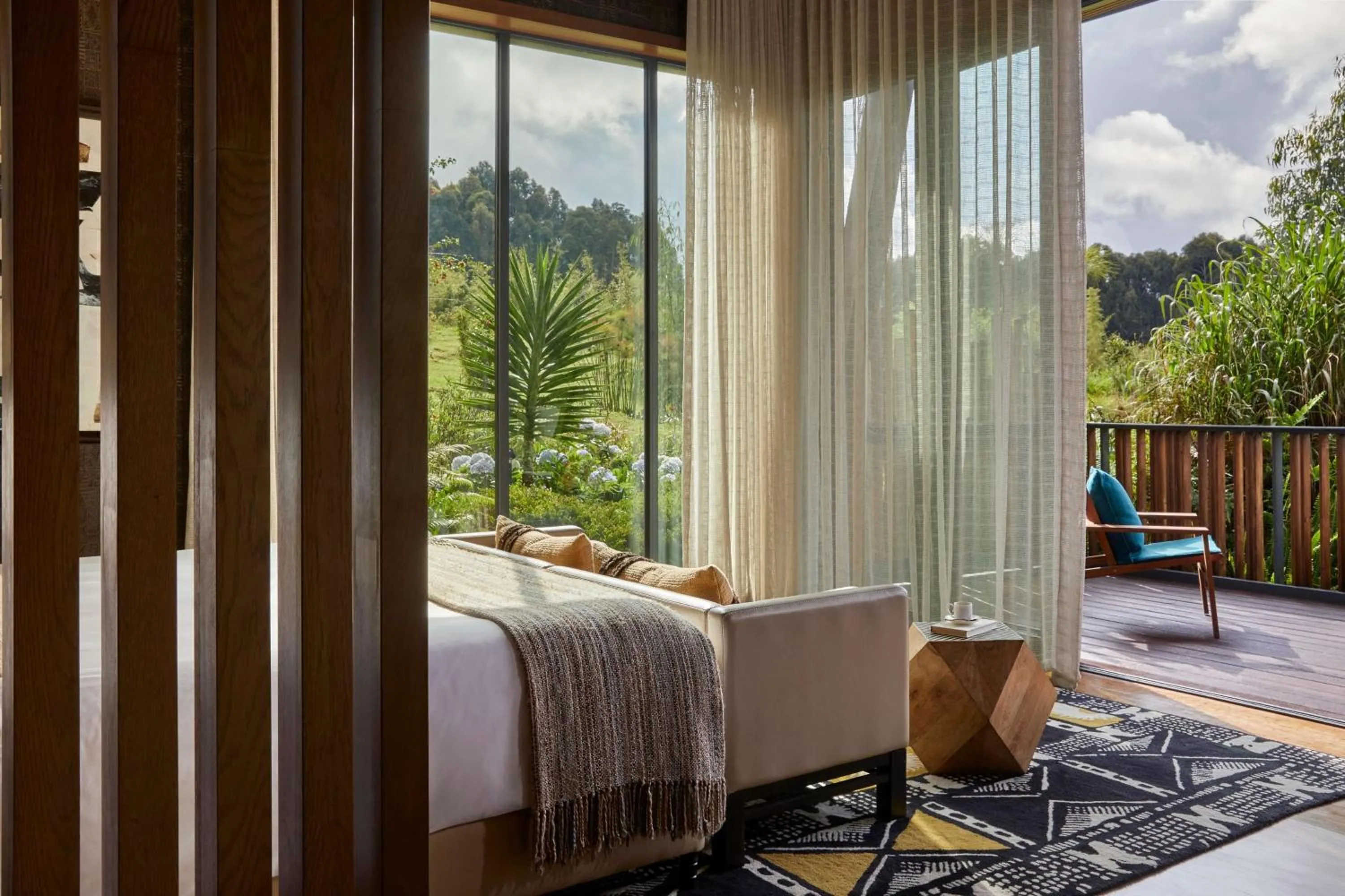 View (from property/room), Bed in One&Only Gorilla's Nest