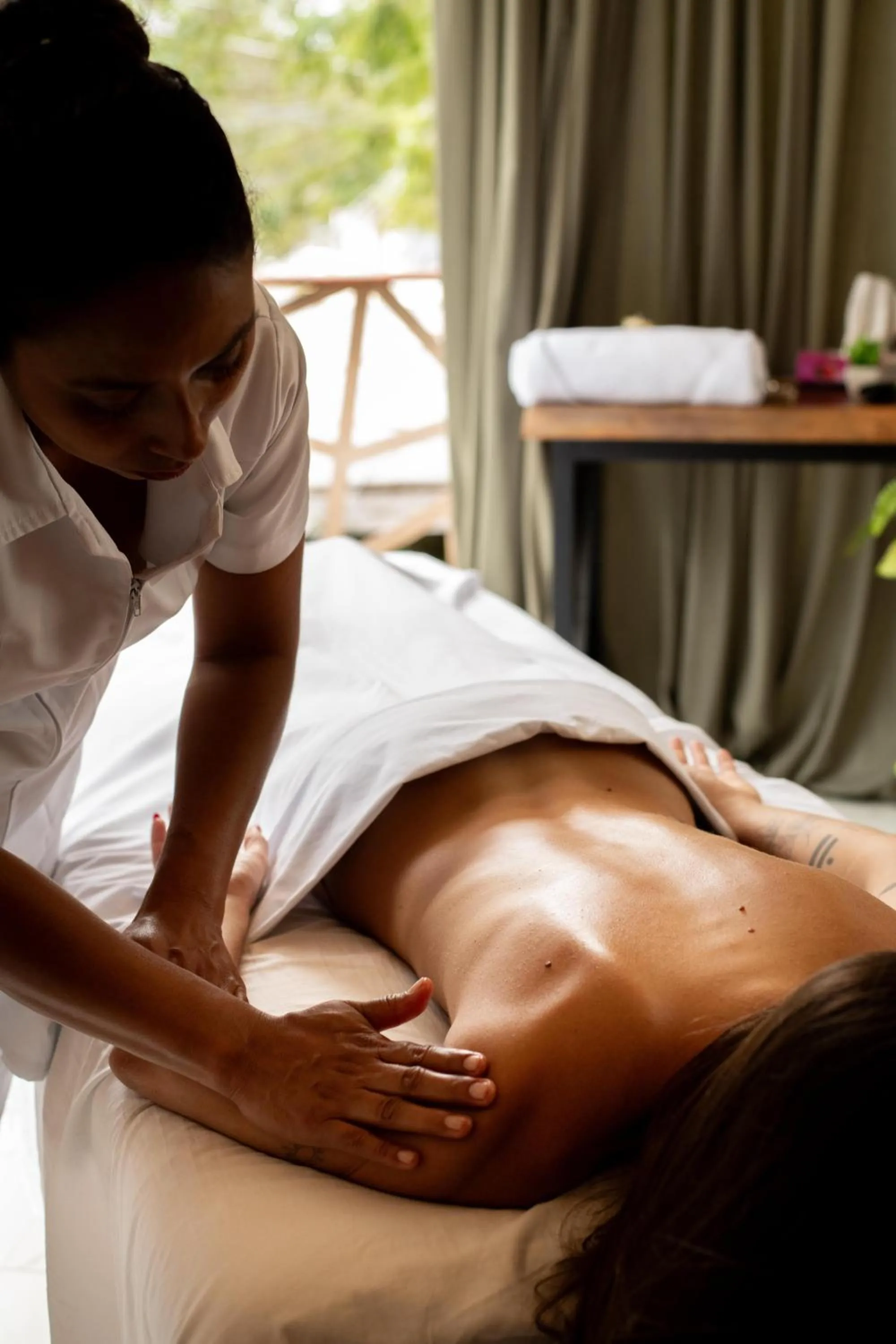 Massage in Bufo Alvarius