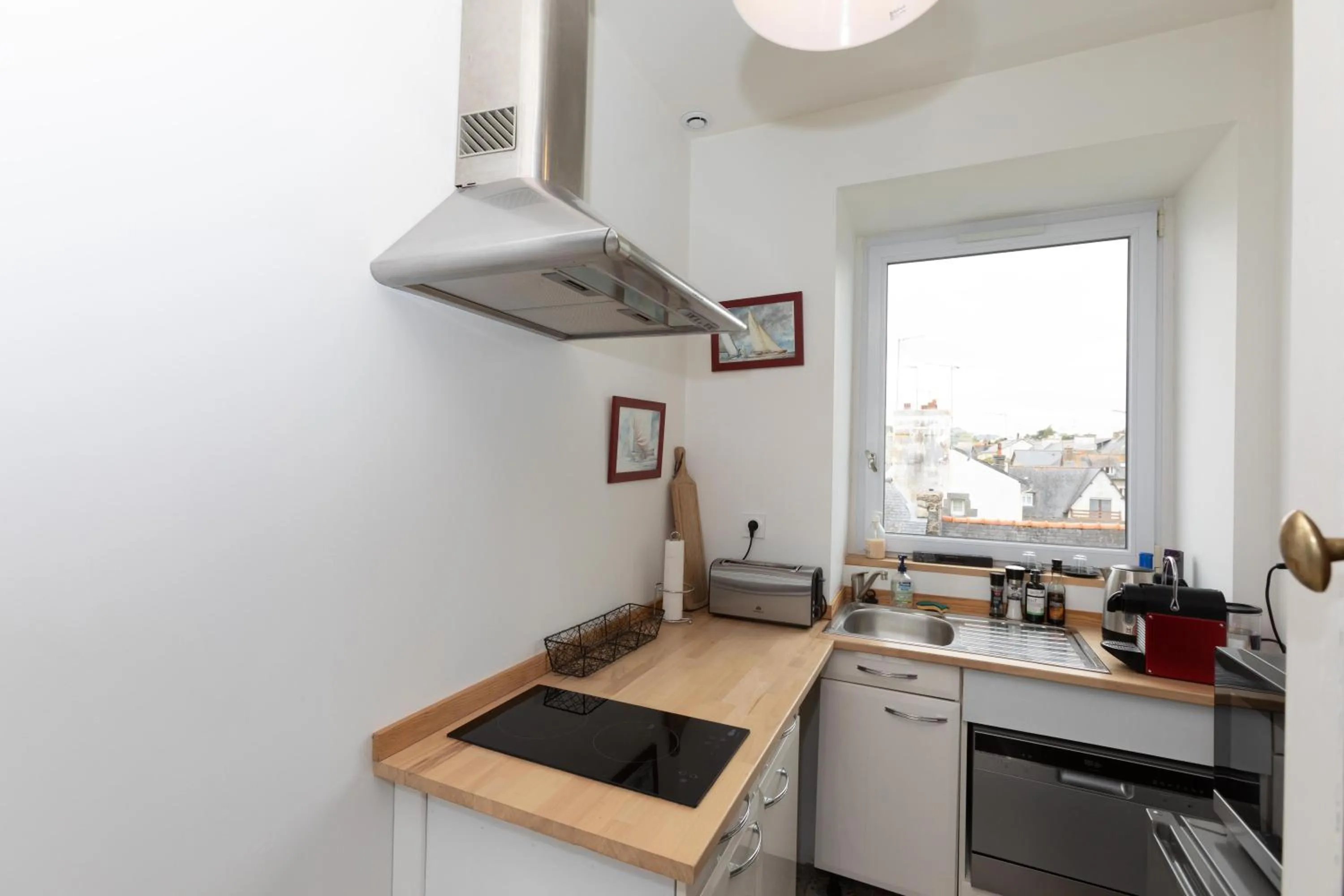 Kitchen or kitchenette in La Grève du Portrieux