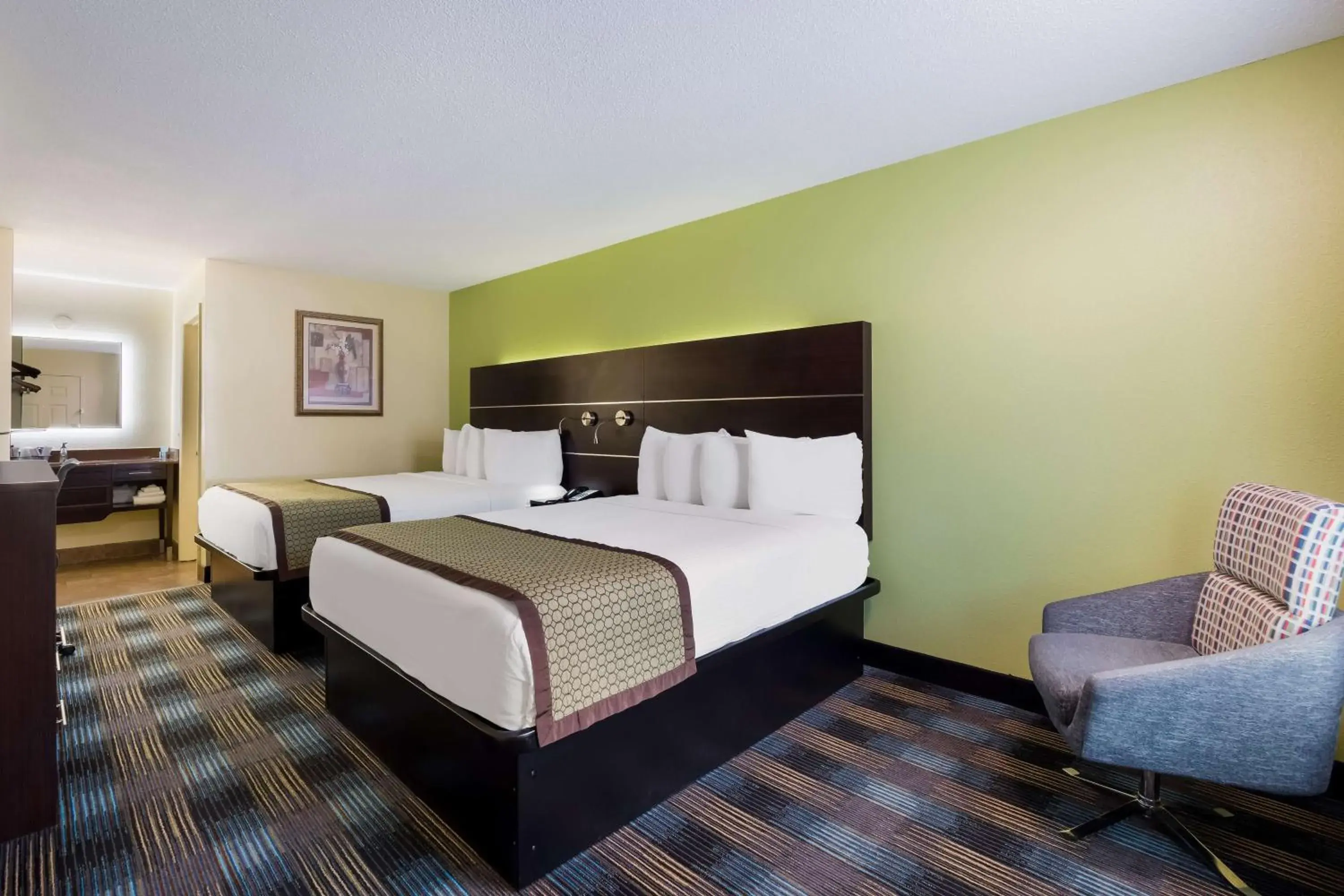 Queen Room with Two Queen Beds in SureStay Hotel by Best Western Manning Queen Room with Two Queen Beds in SureStay Hotel by Best Western Manning