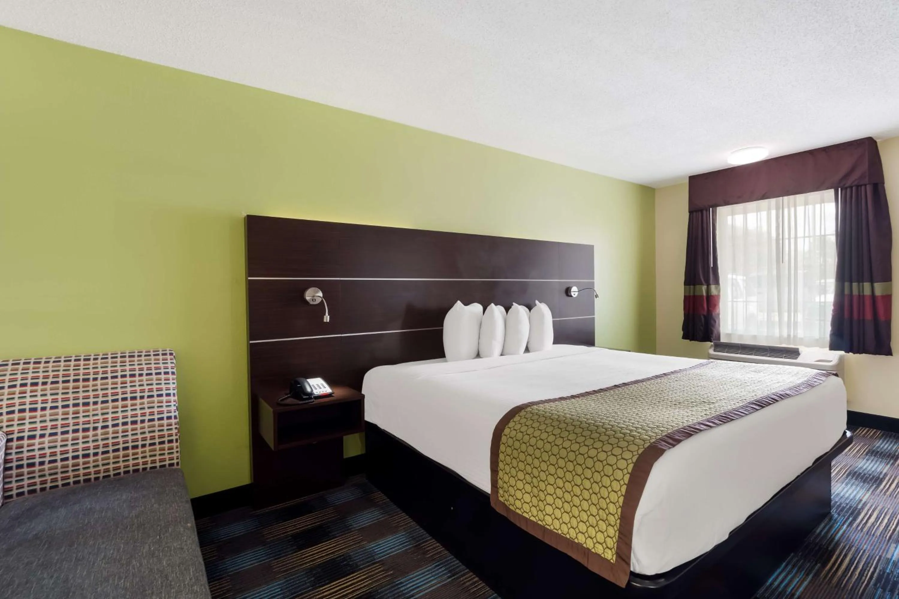 Bedroom in SureStay Hotel by Best Western Manning
