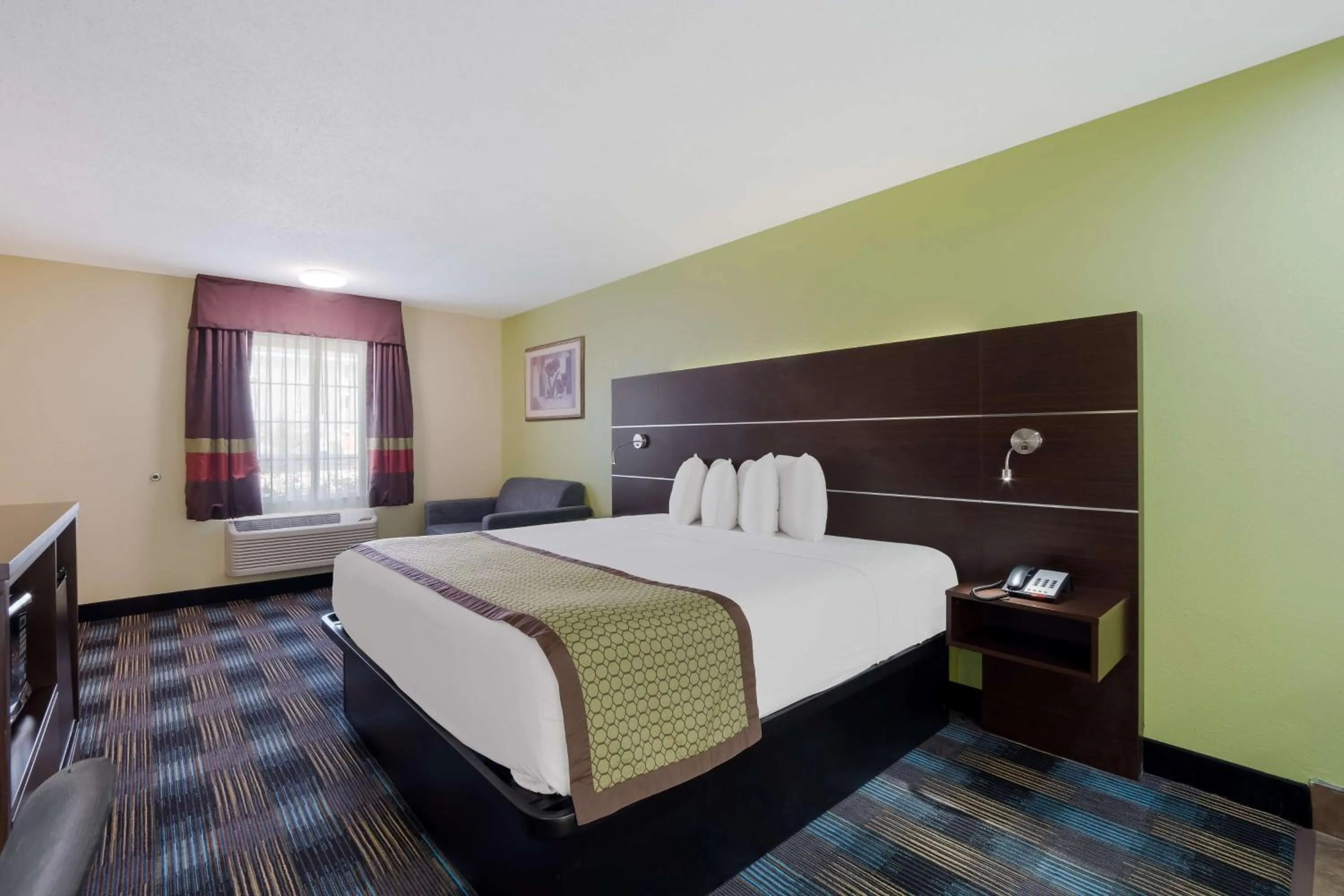 Bedroom in SureStay Hotel by Best Western Manning