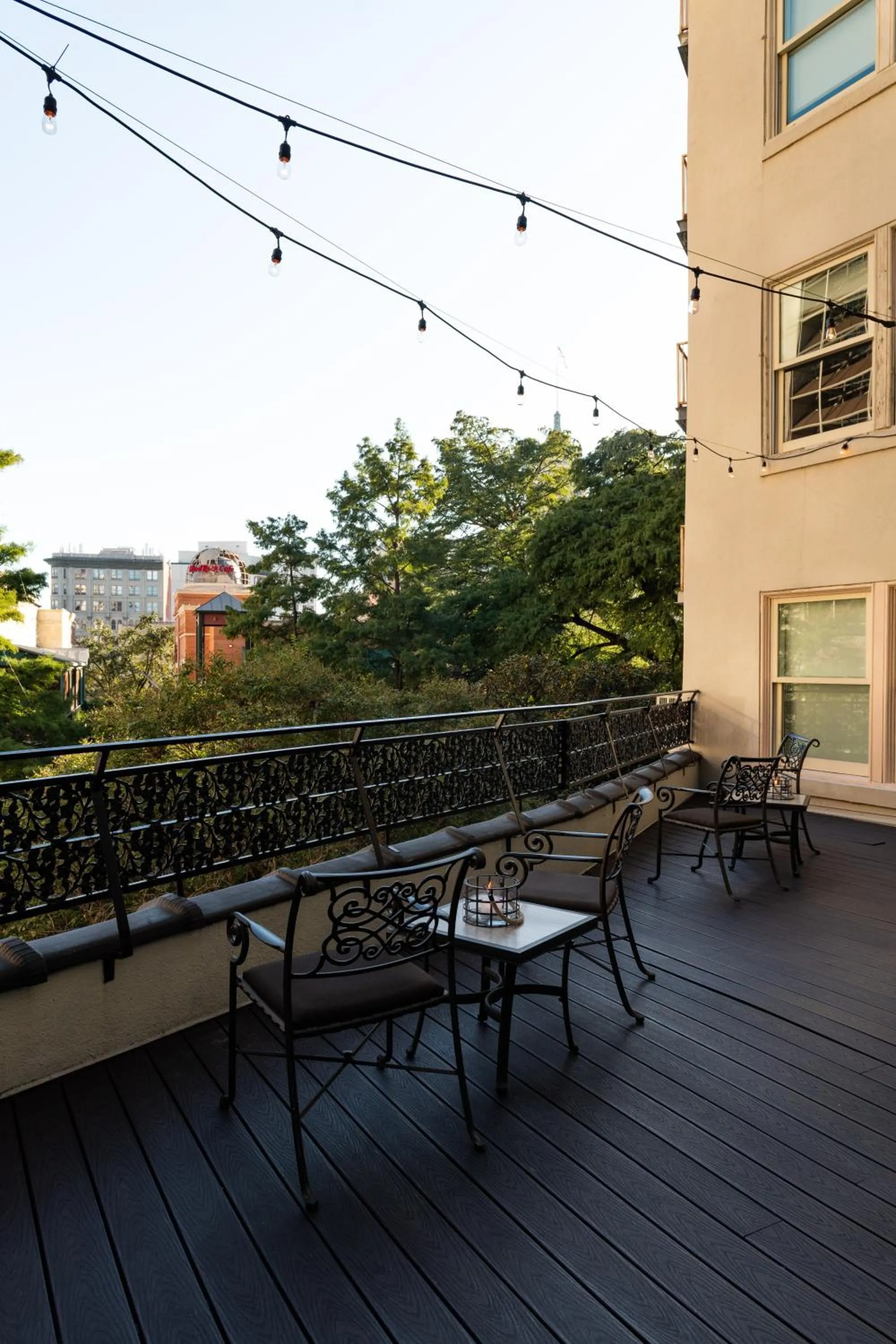 Inner courtyard view in Club Wyndham Riverside Suites
