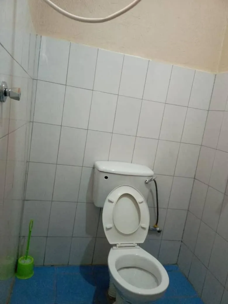 Bathroom in Sipi Traveller's Lodge