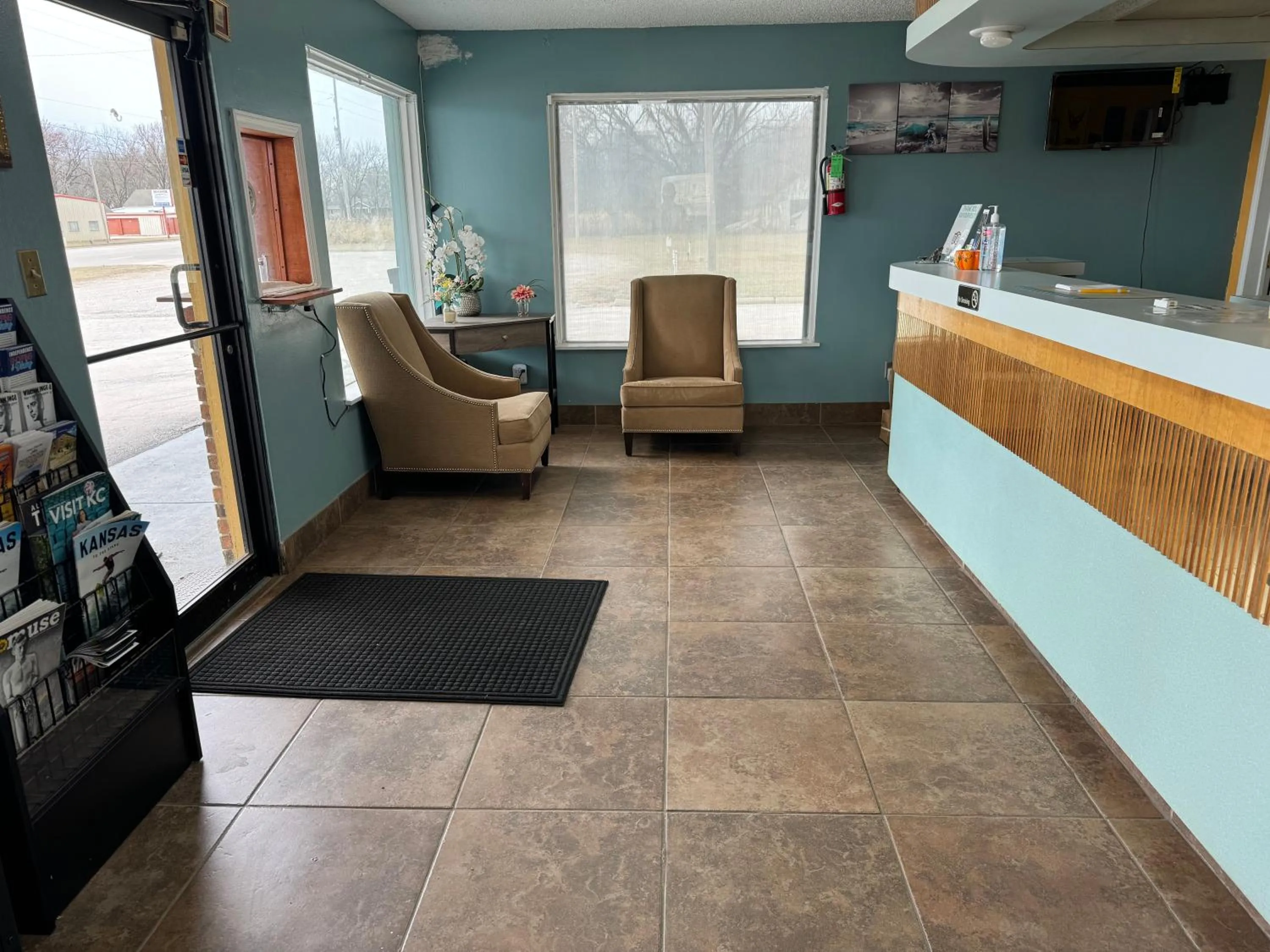Lobby or reception in Kansas Inn