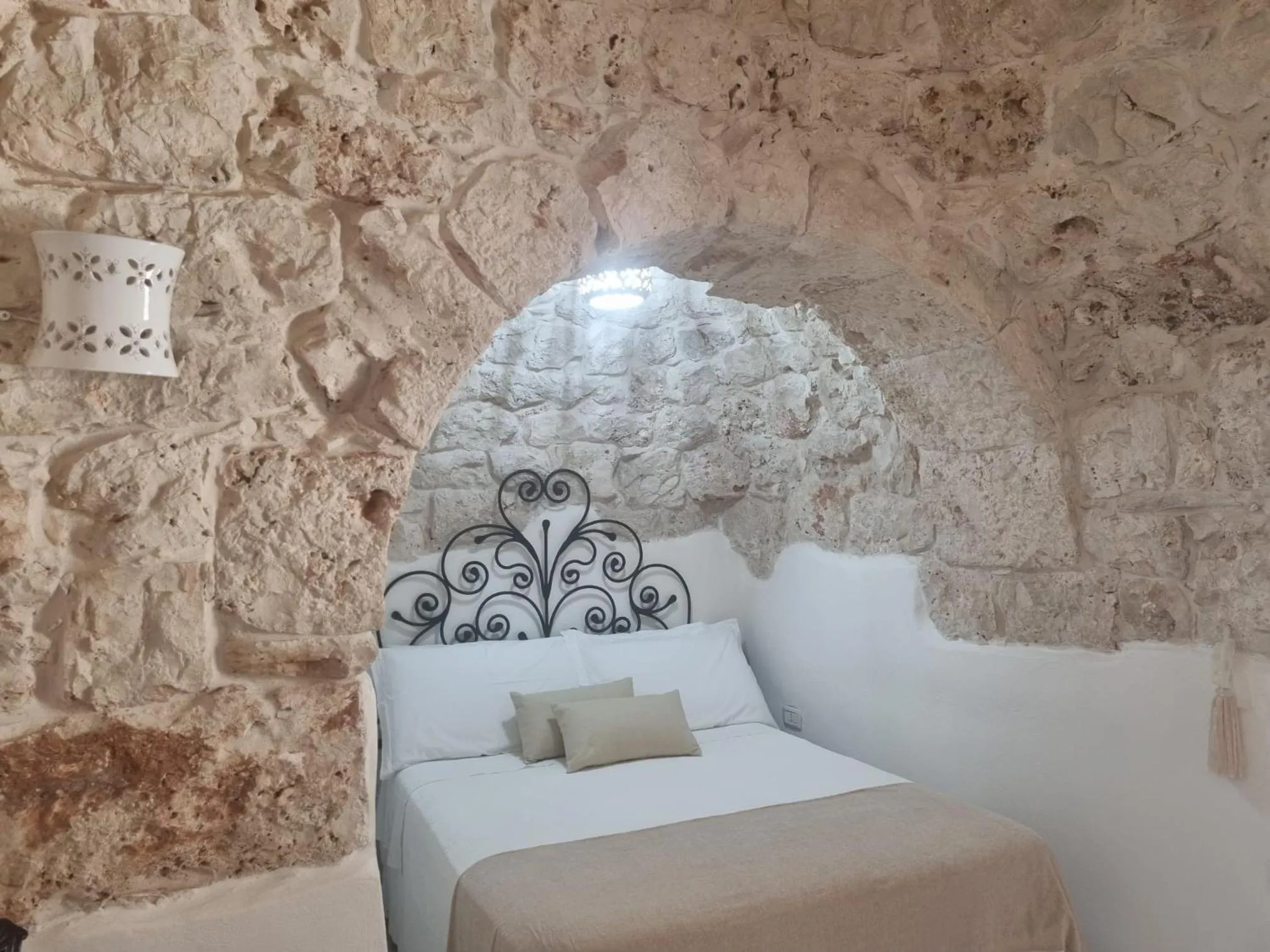 Bedroom, Bed in Trulli Di Spinaruta