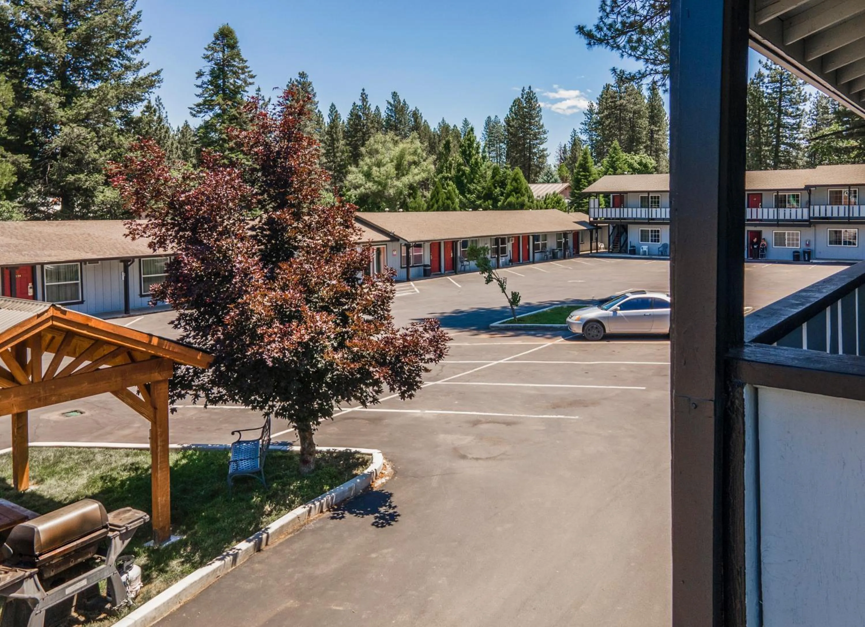 Property building in Charm Motel & Suites