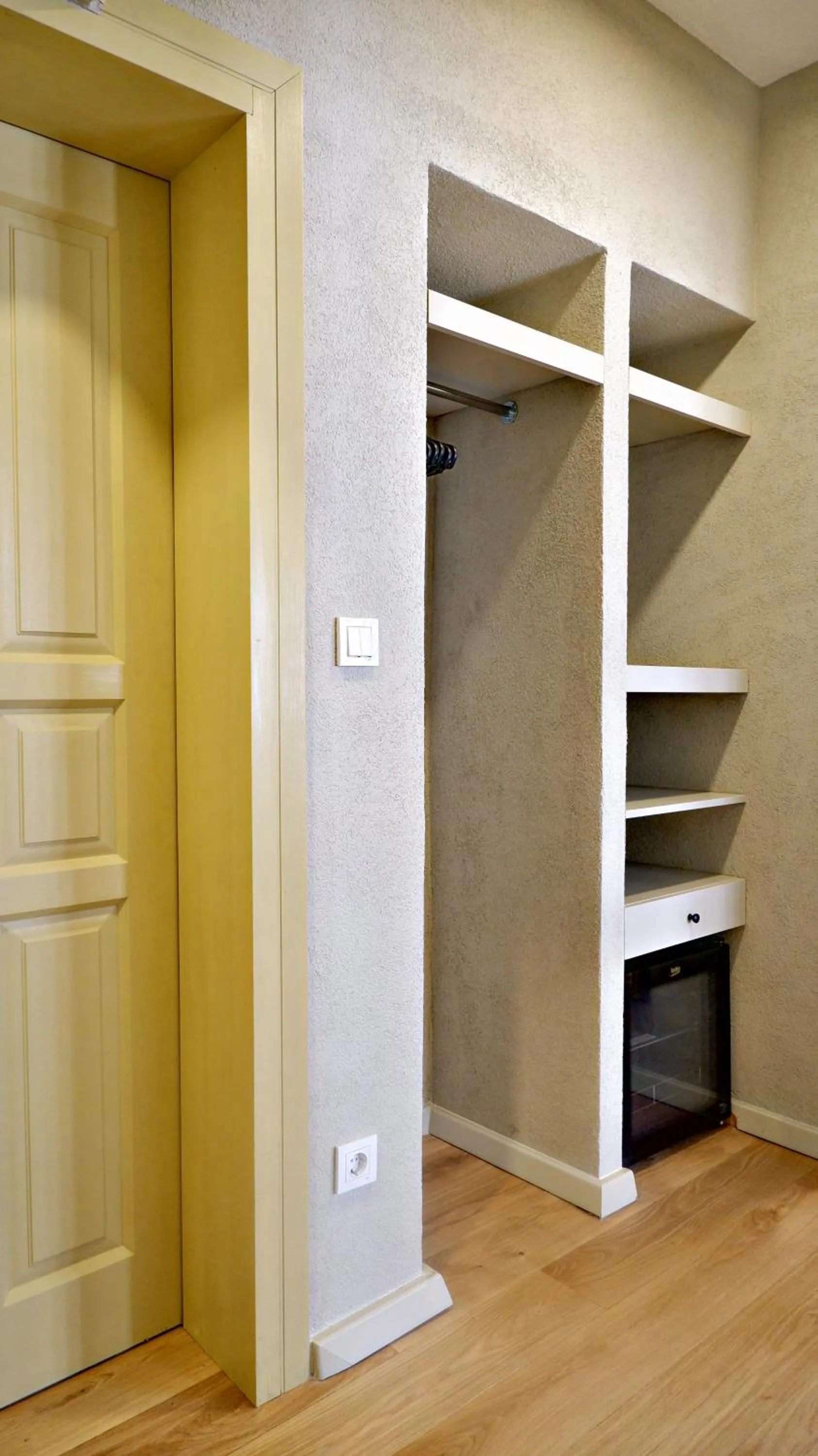 wardrobe in Bono Hotel Old Town