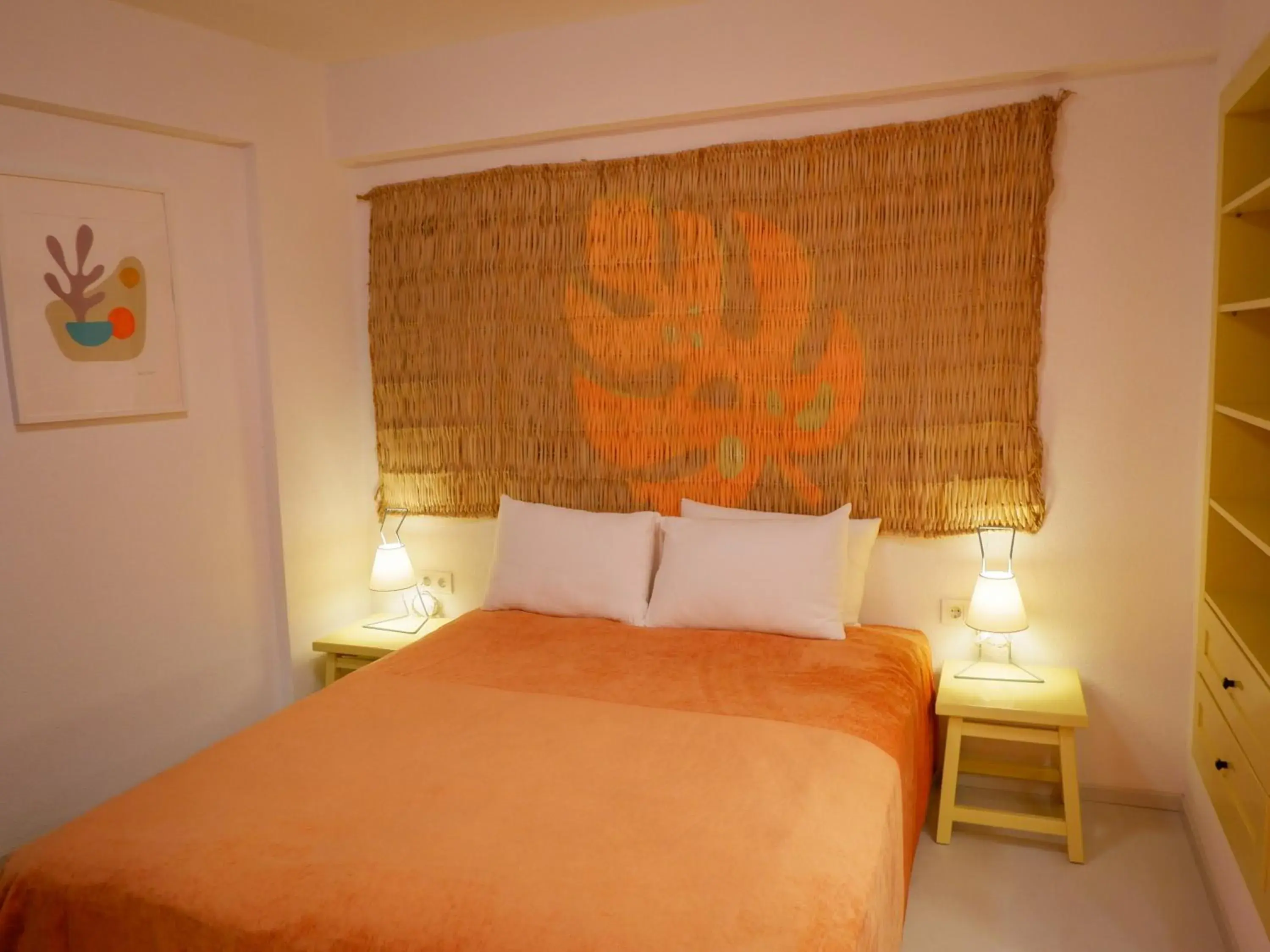 Deluxe Double Room with Shower in Bono Hotel Old Town Deluxe Double Room with Shower in Bono Hotel Old Town