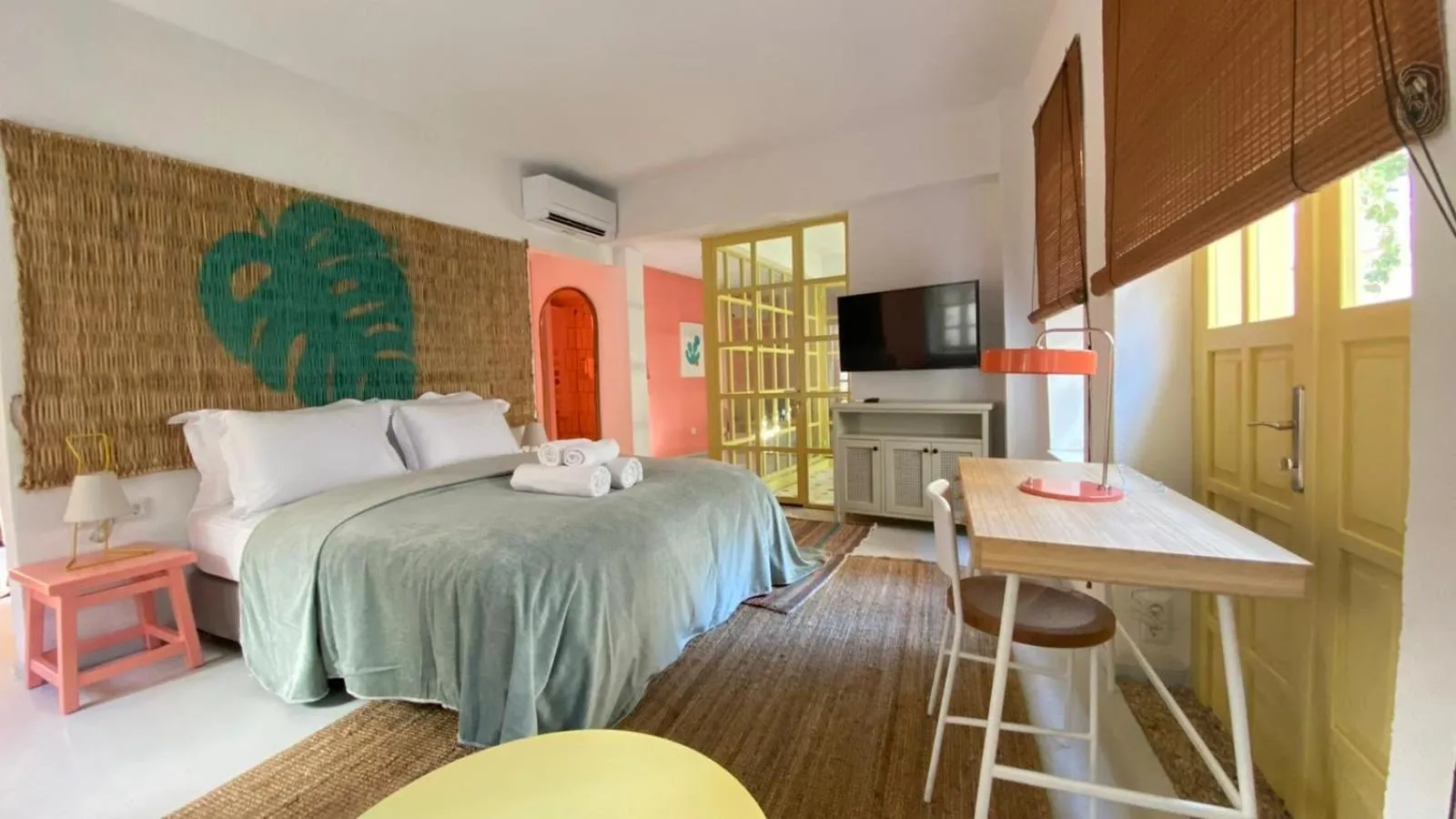 Photo of the whole room, Bed in Bono Hotel Old Town