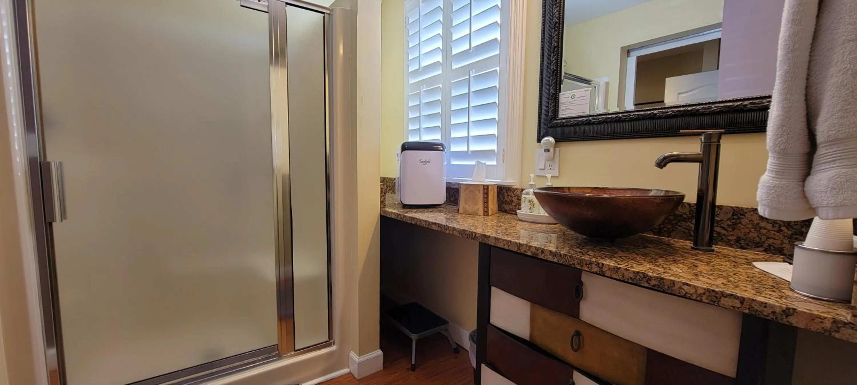 Bathroom in At Journey's End