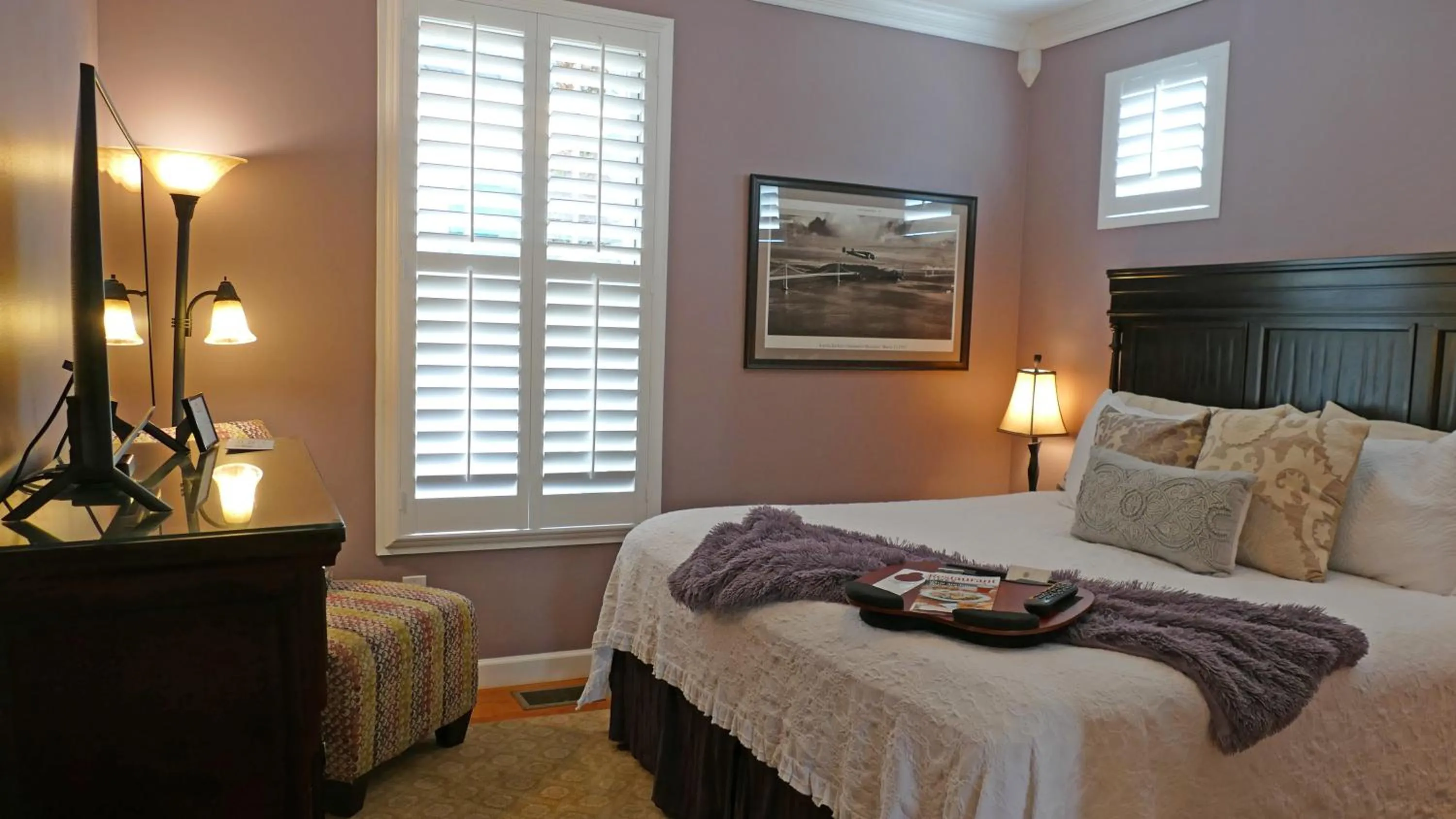 Bedroom, Bed in At Journey's End