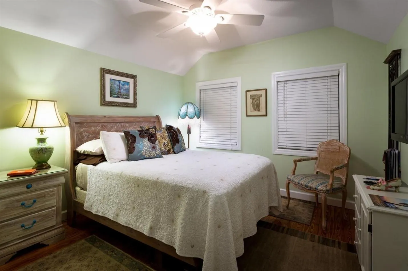 Bedroom, Bed in At Journey's End