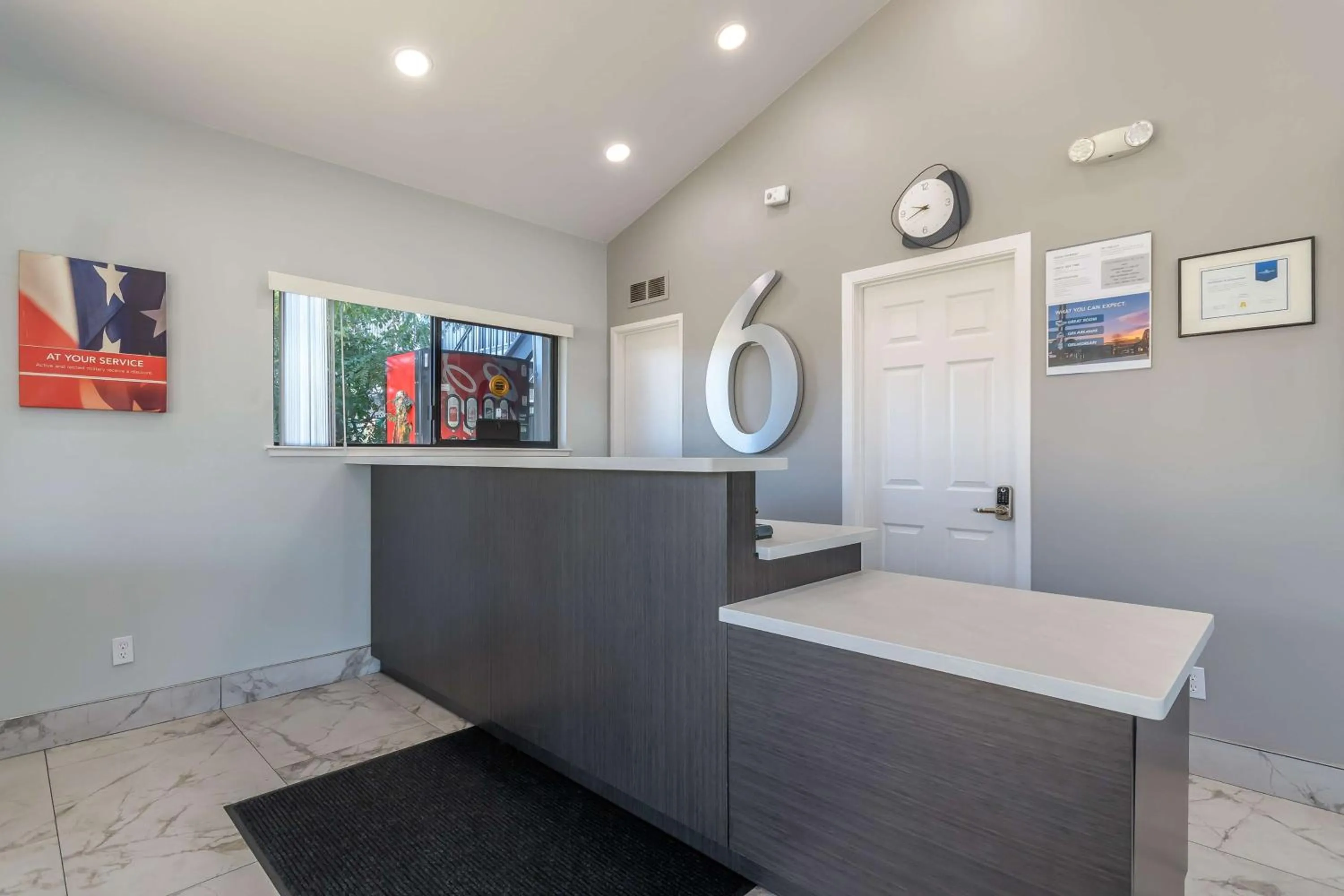 Lobby or reception in Motel 6-Willows, CA