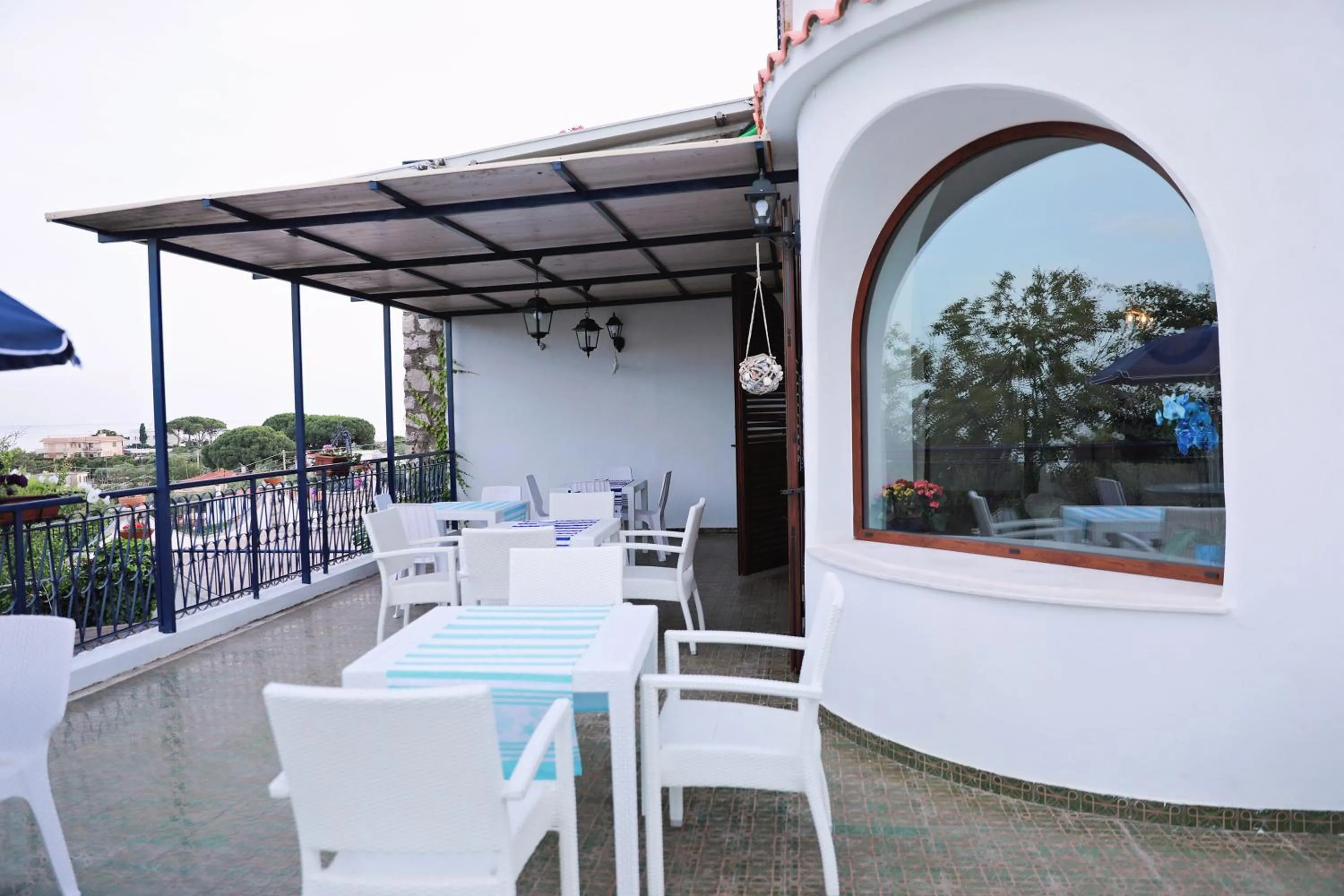 Balcony/Terrace in Gli archi sul mare