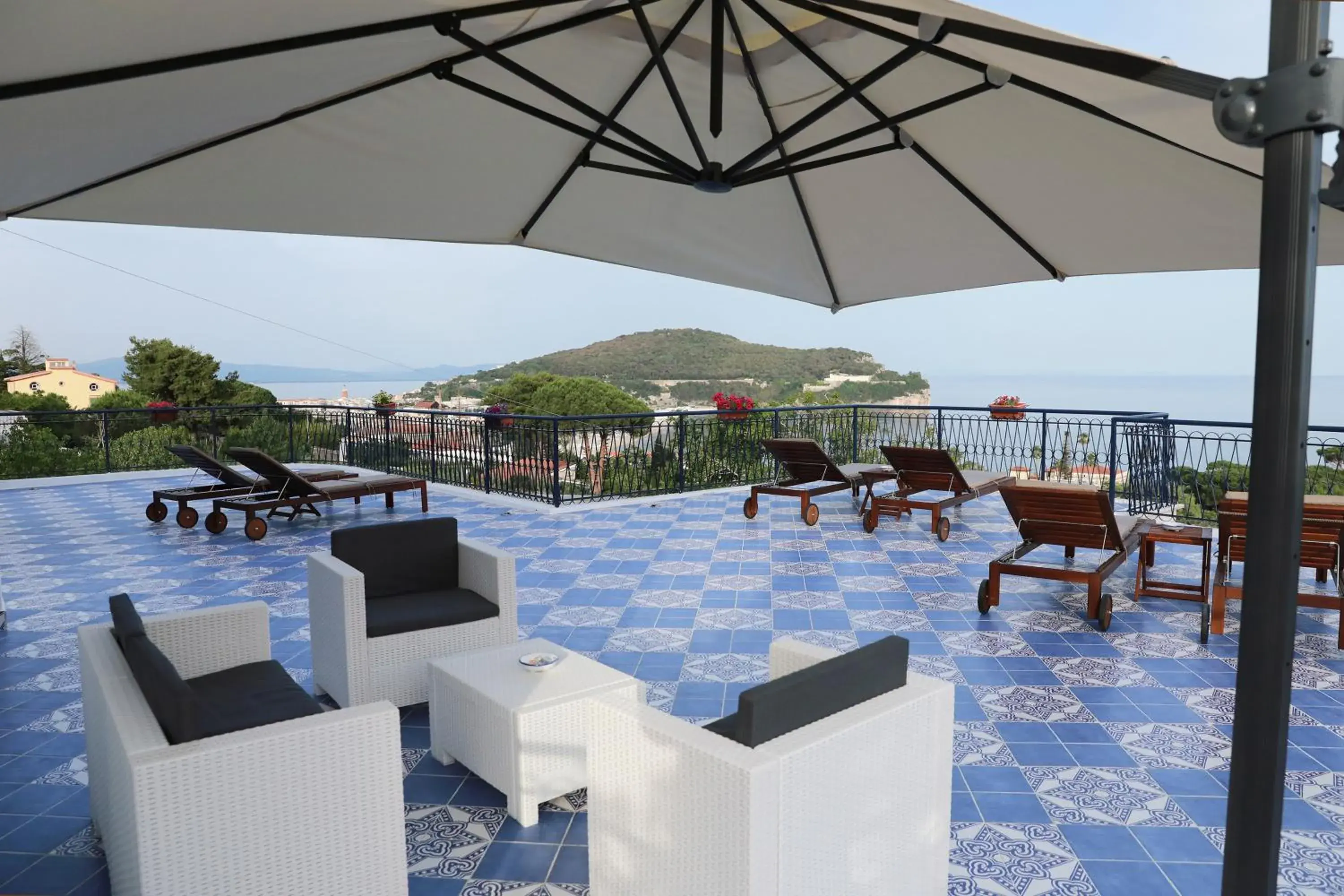 Gli archi sul mare Gli archi sul mare