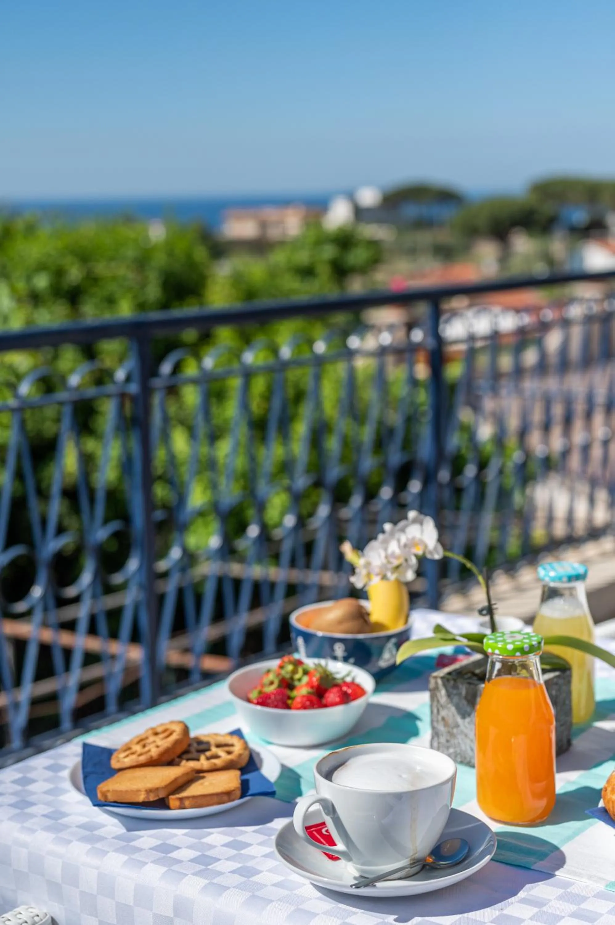 Property building in Gli archi sul mare