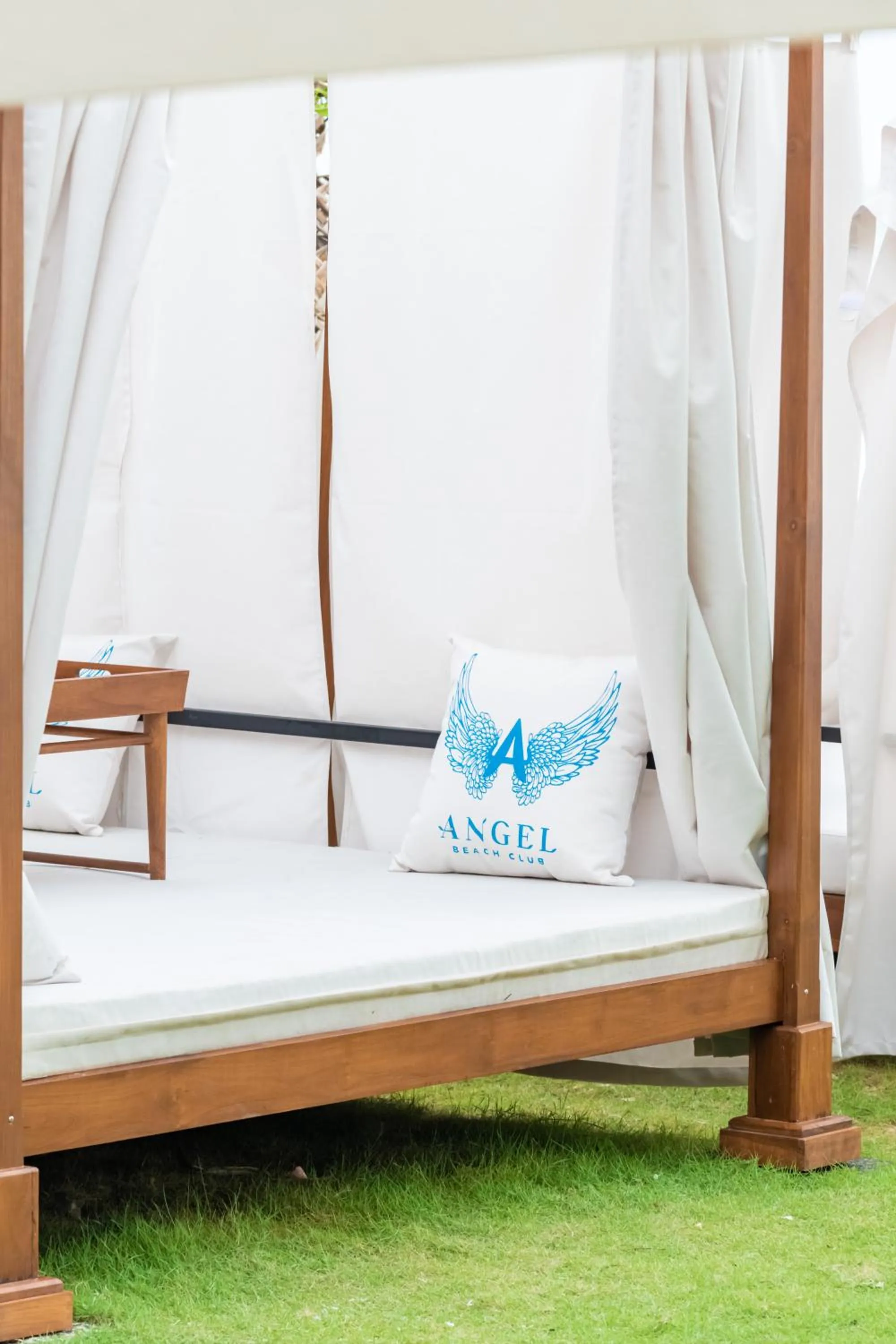 Property building, Bed in Angel Beach Unawatuna