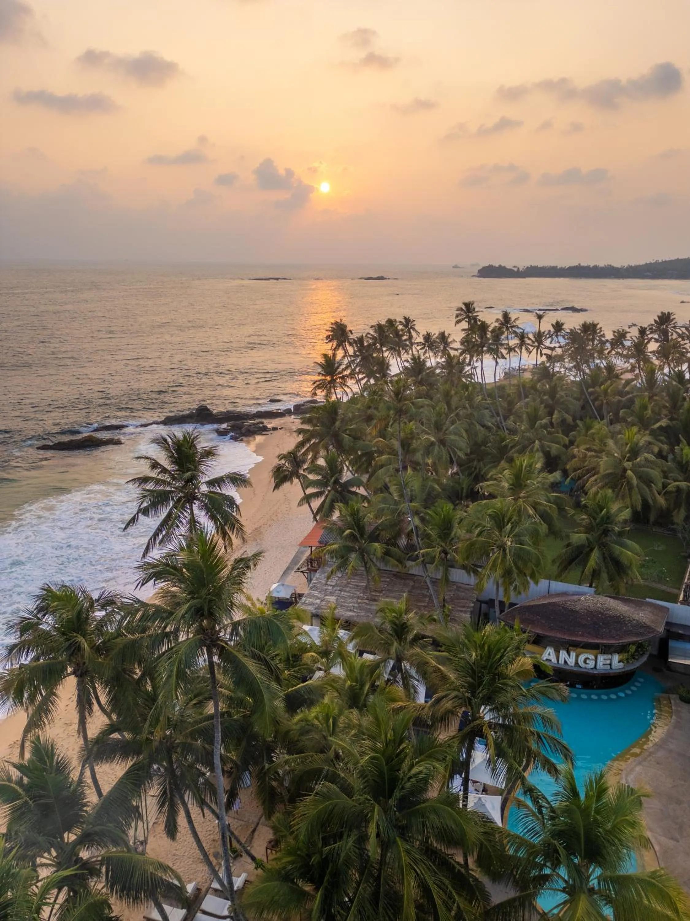 Beach in Angel Beach Unawatuna