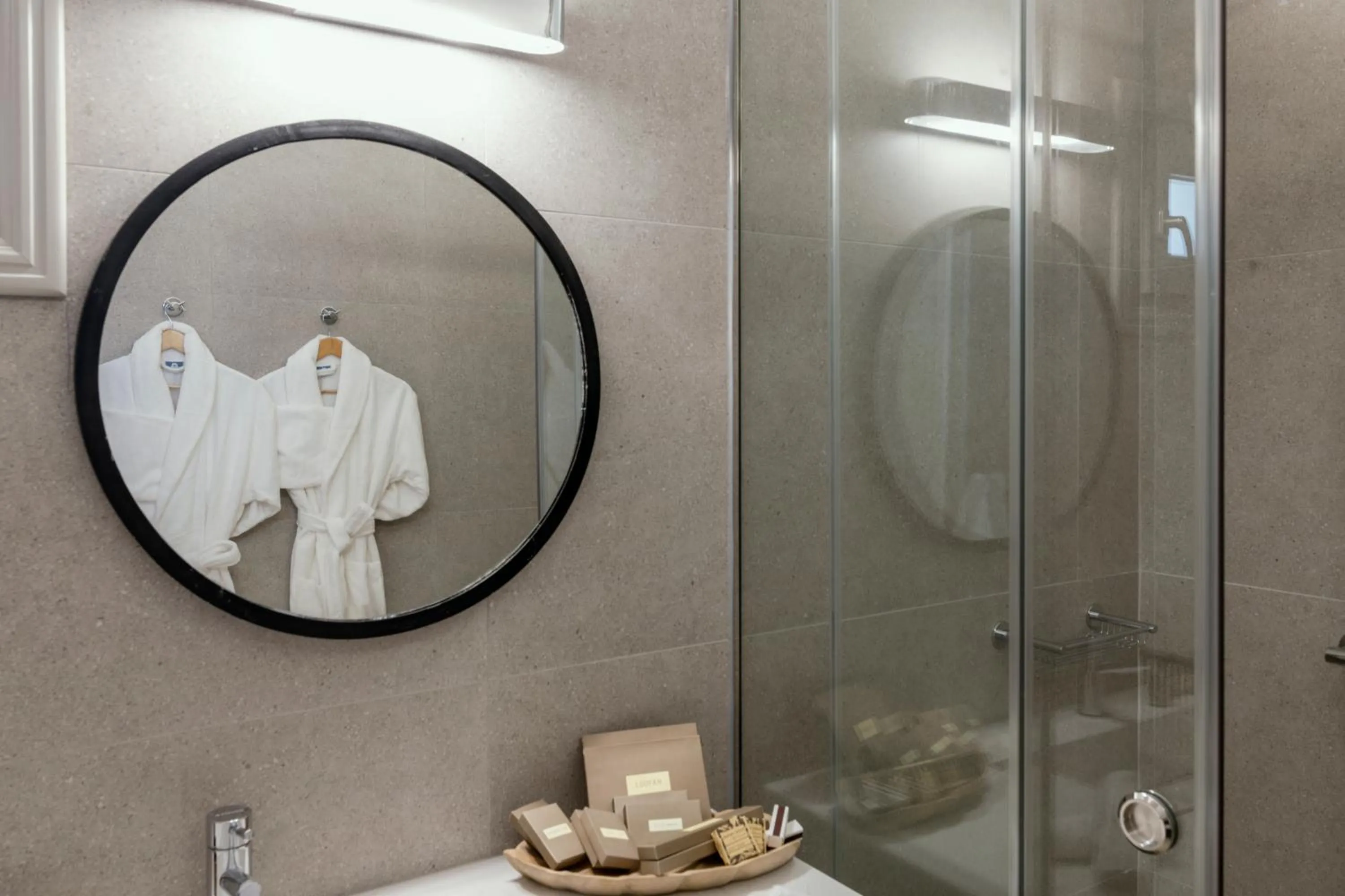 Shower in Symphony Suites Santorini