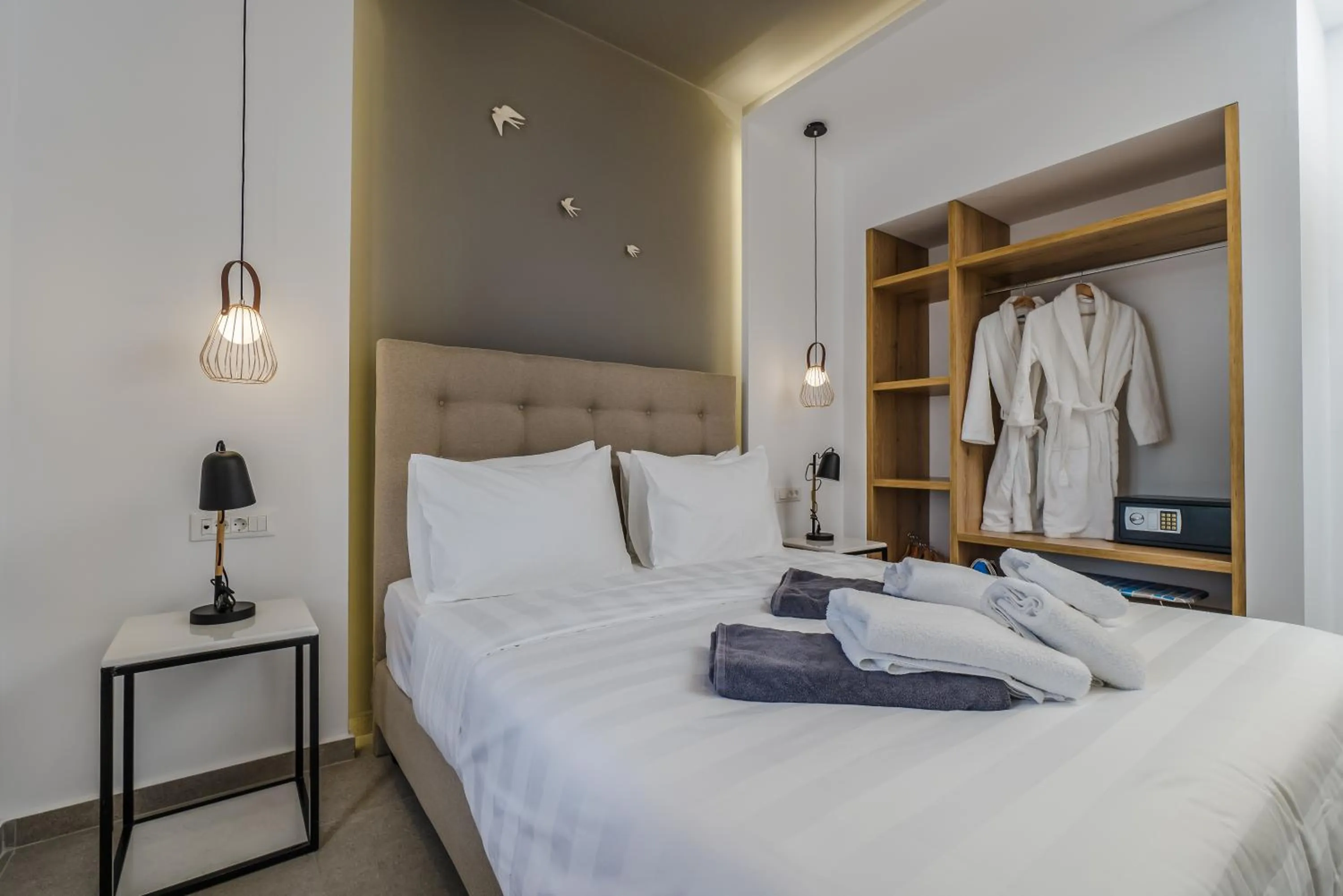 Bedroom, Bed in Symphony Suites Santorini