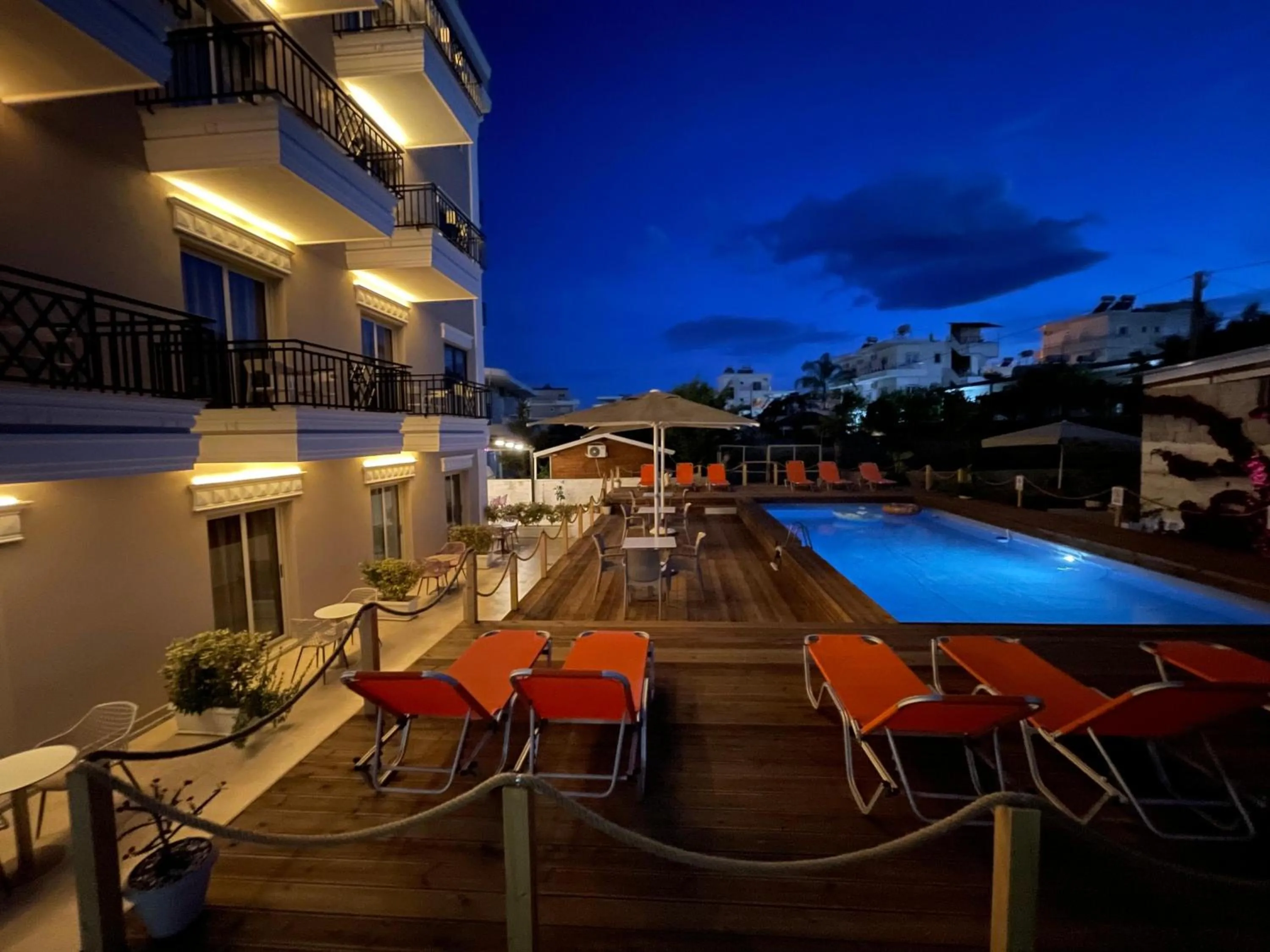 Swimming pool in CLASS Hotel