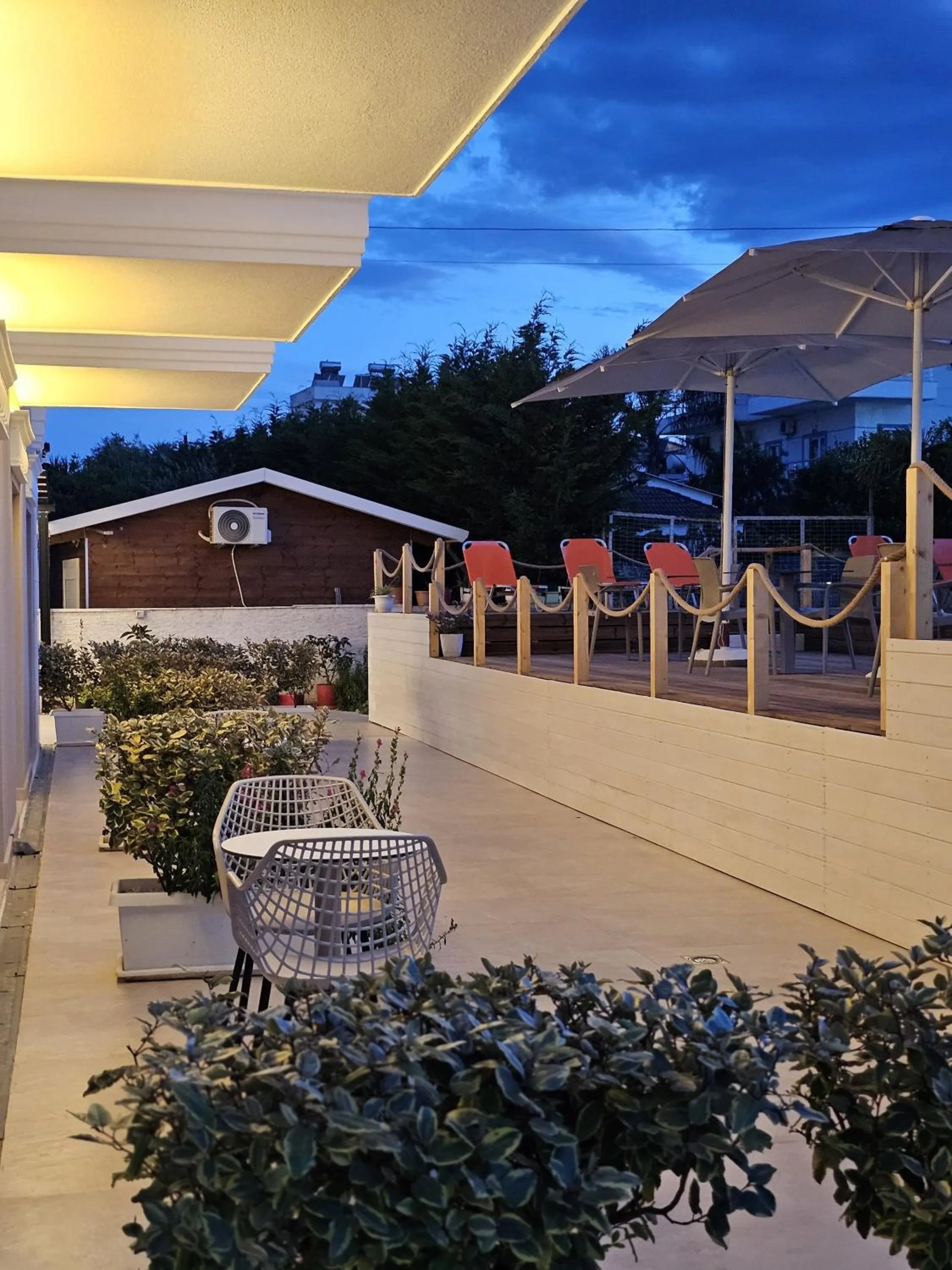 Swimming pool in CLASS Hotel
