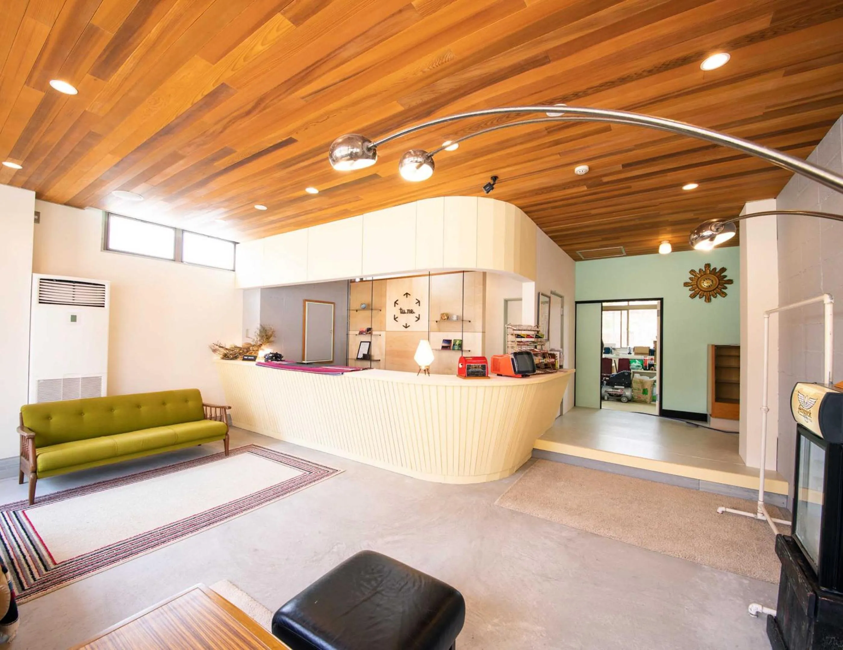 Lobby or reception in tune Hostel（ツネホステル館山）