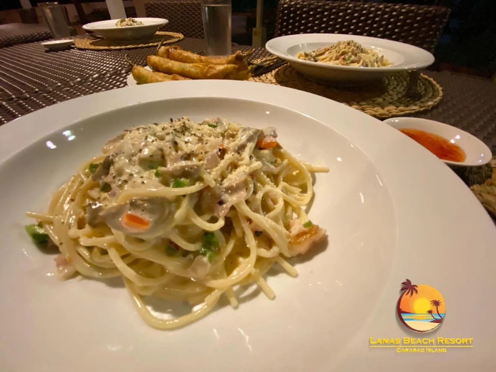 Food in Lanas Beach Resort Carabao Island