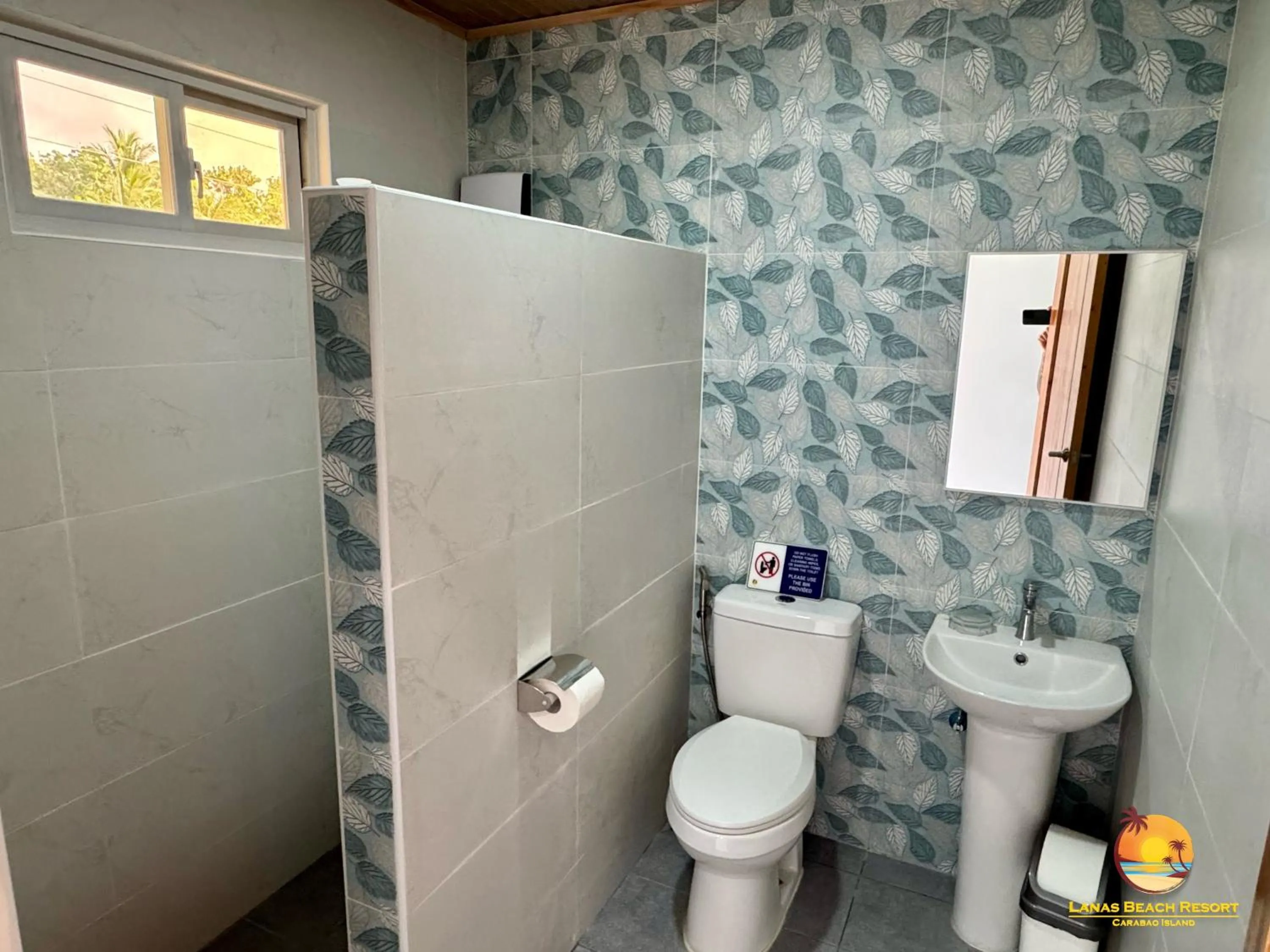 Shower in Lanas Beach Resort Carabao Island