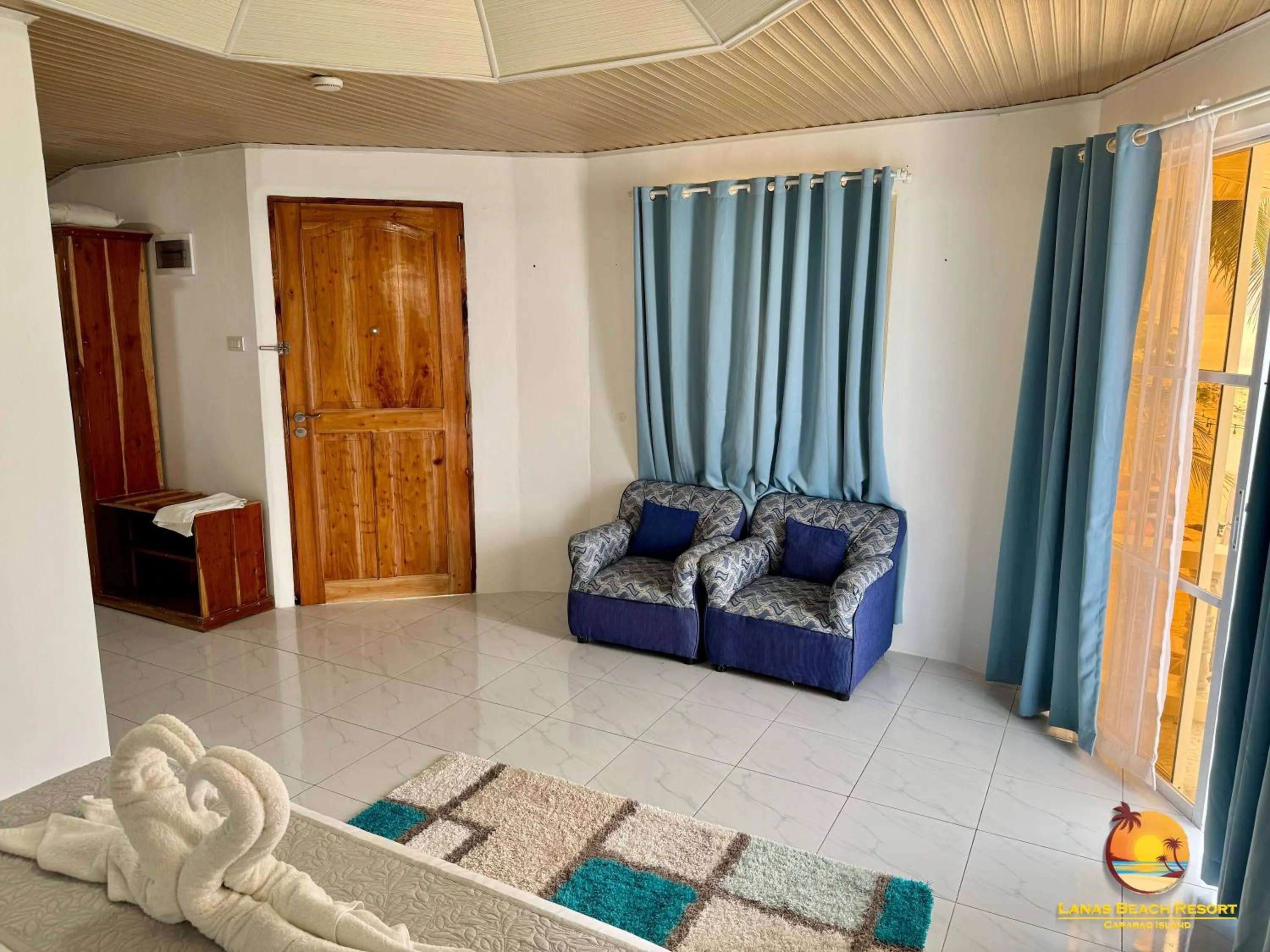 Seating area in Lanas Beach Resort Carabao Island