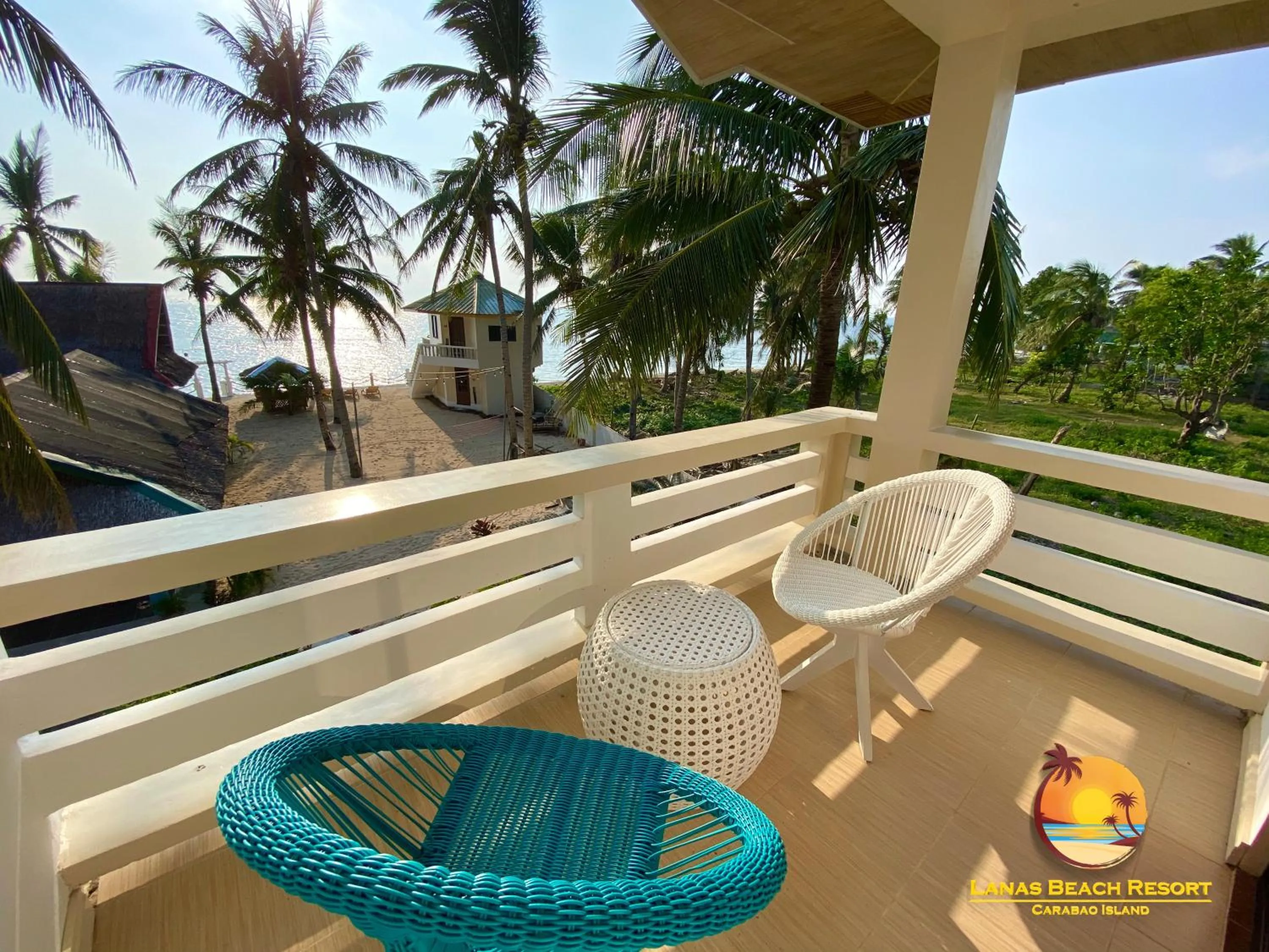 Balcony/Terrace in Lanas Beach Resort Carabao Island
