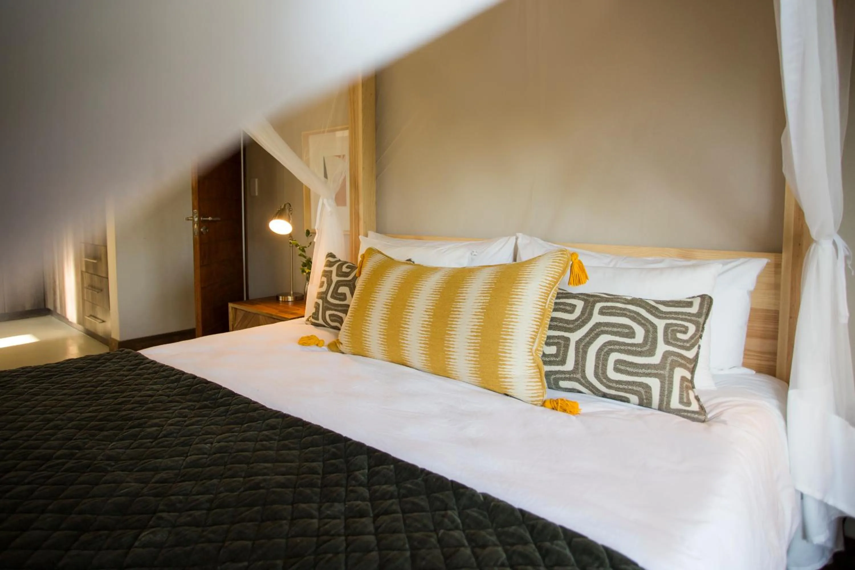 Bed in Moya Safari Villa