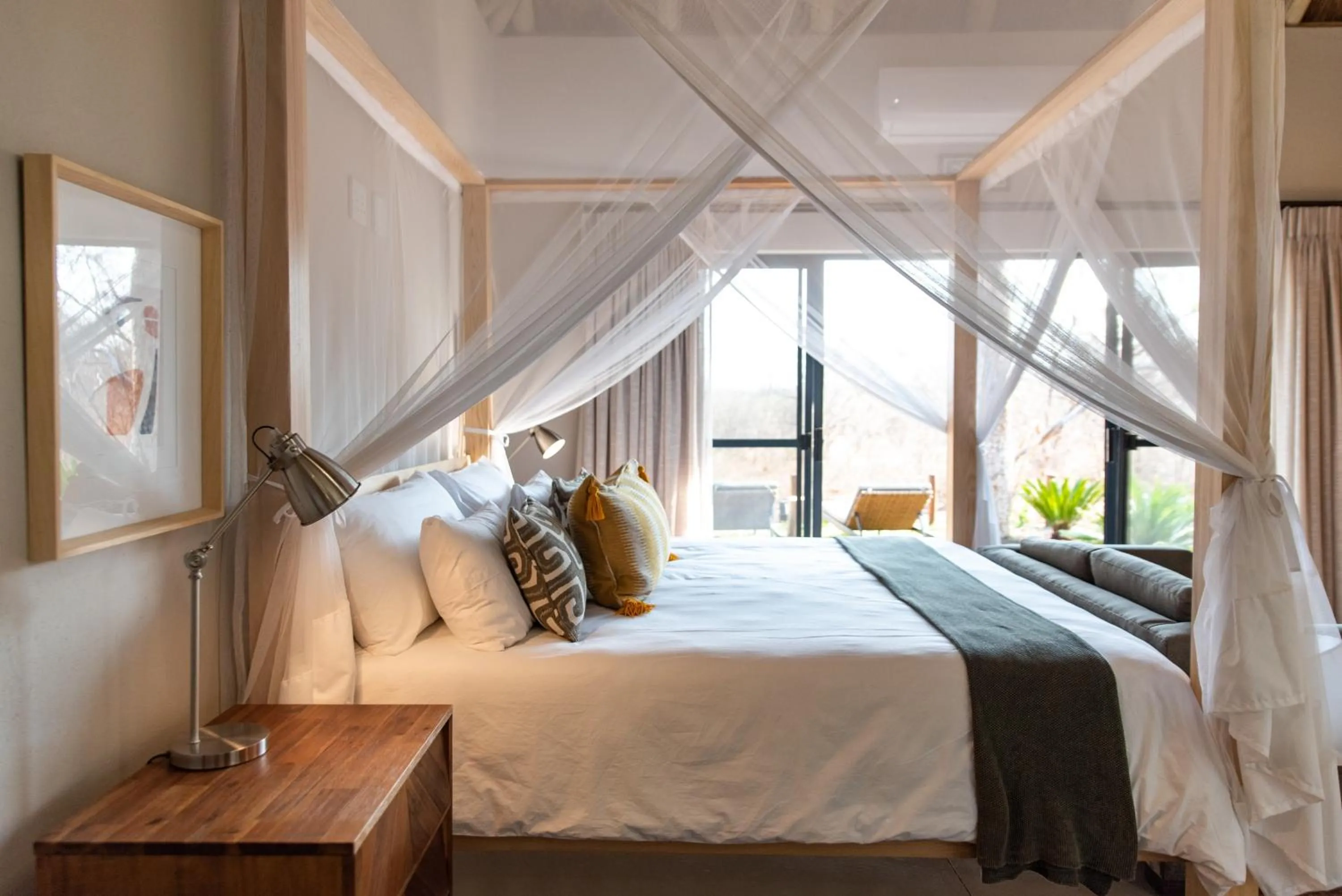 Balcony/Terrace, Bed in Moya Safari Villa