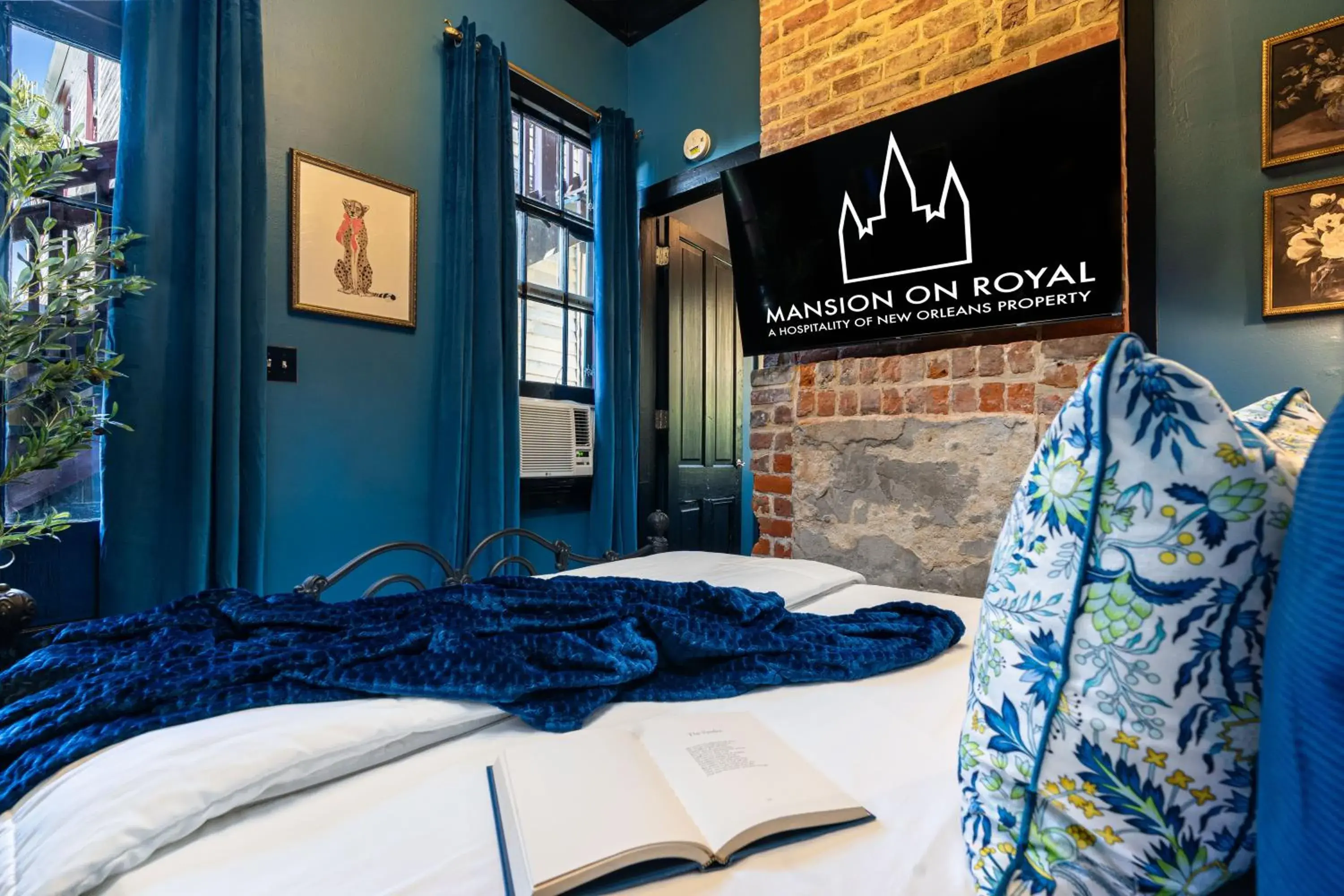 #10 Small Double in The Mansion on Royal #10 Small Double in The Mansion on Royal