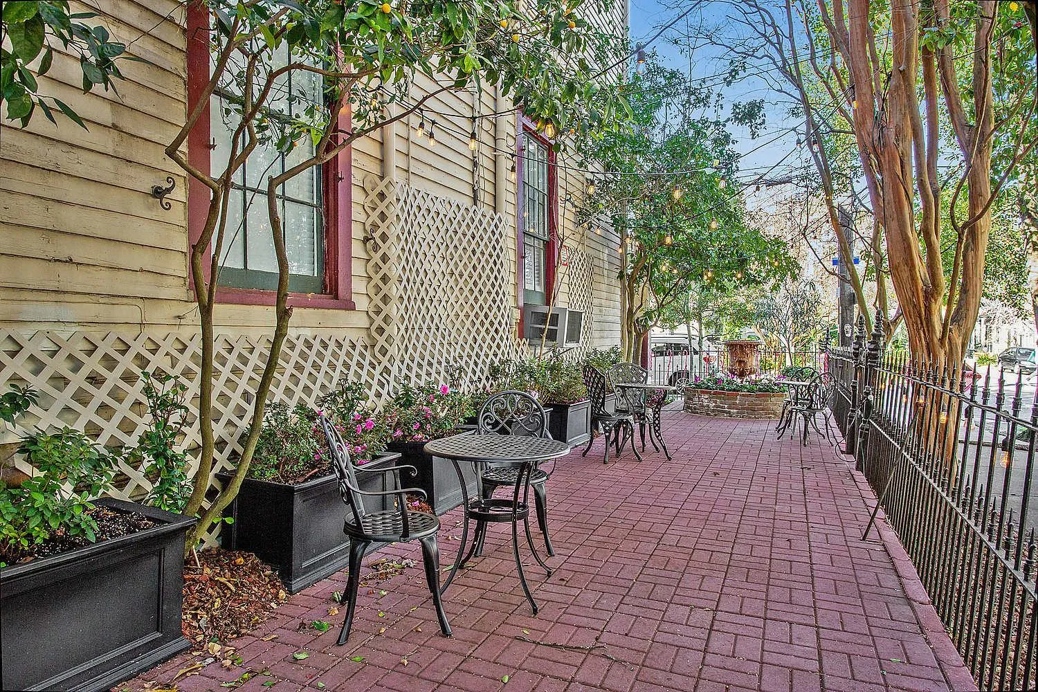 Patio in The Mansion on Royal