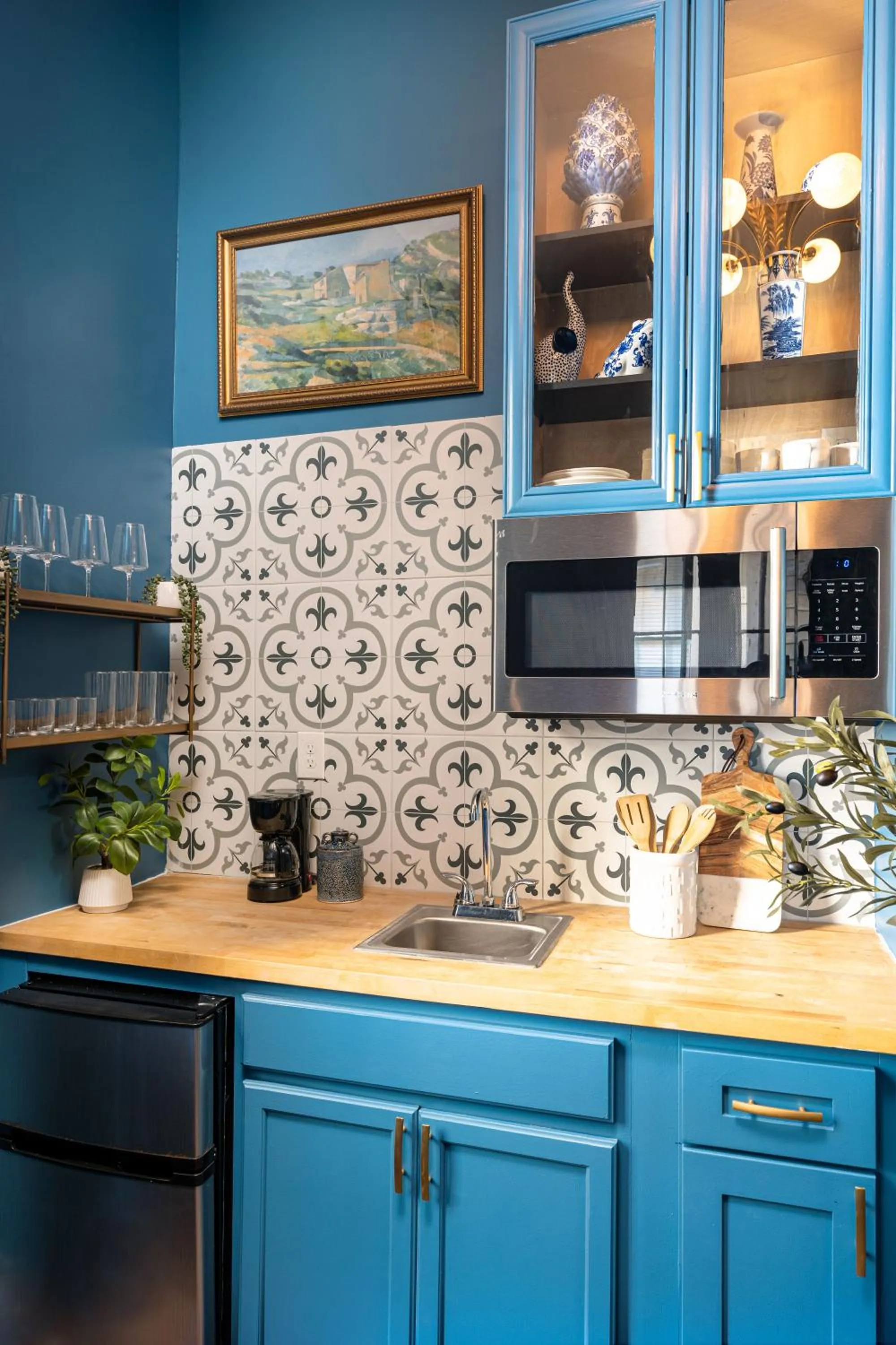 The Mansion on Royal