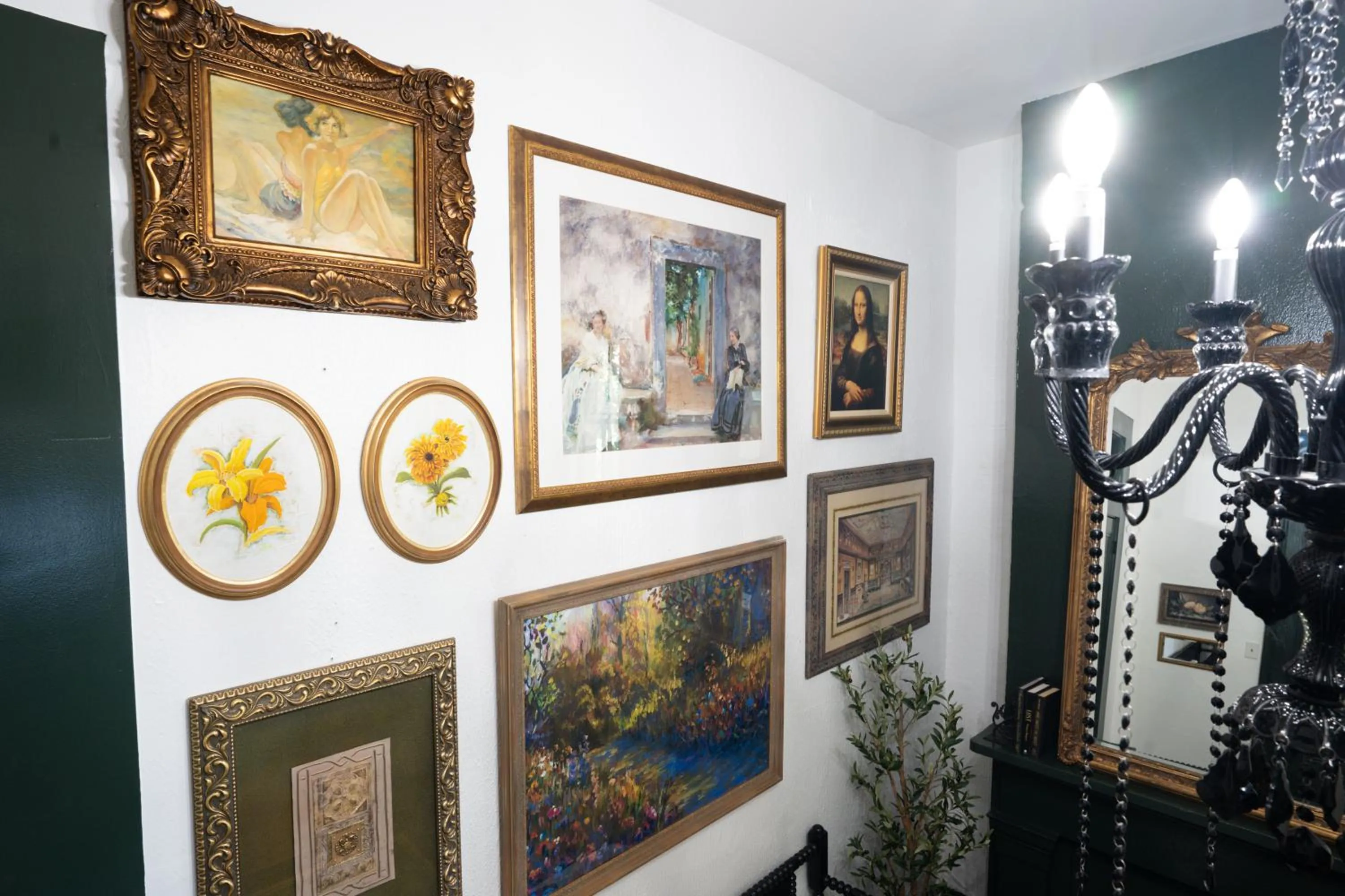 The Mansion on Royal