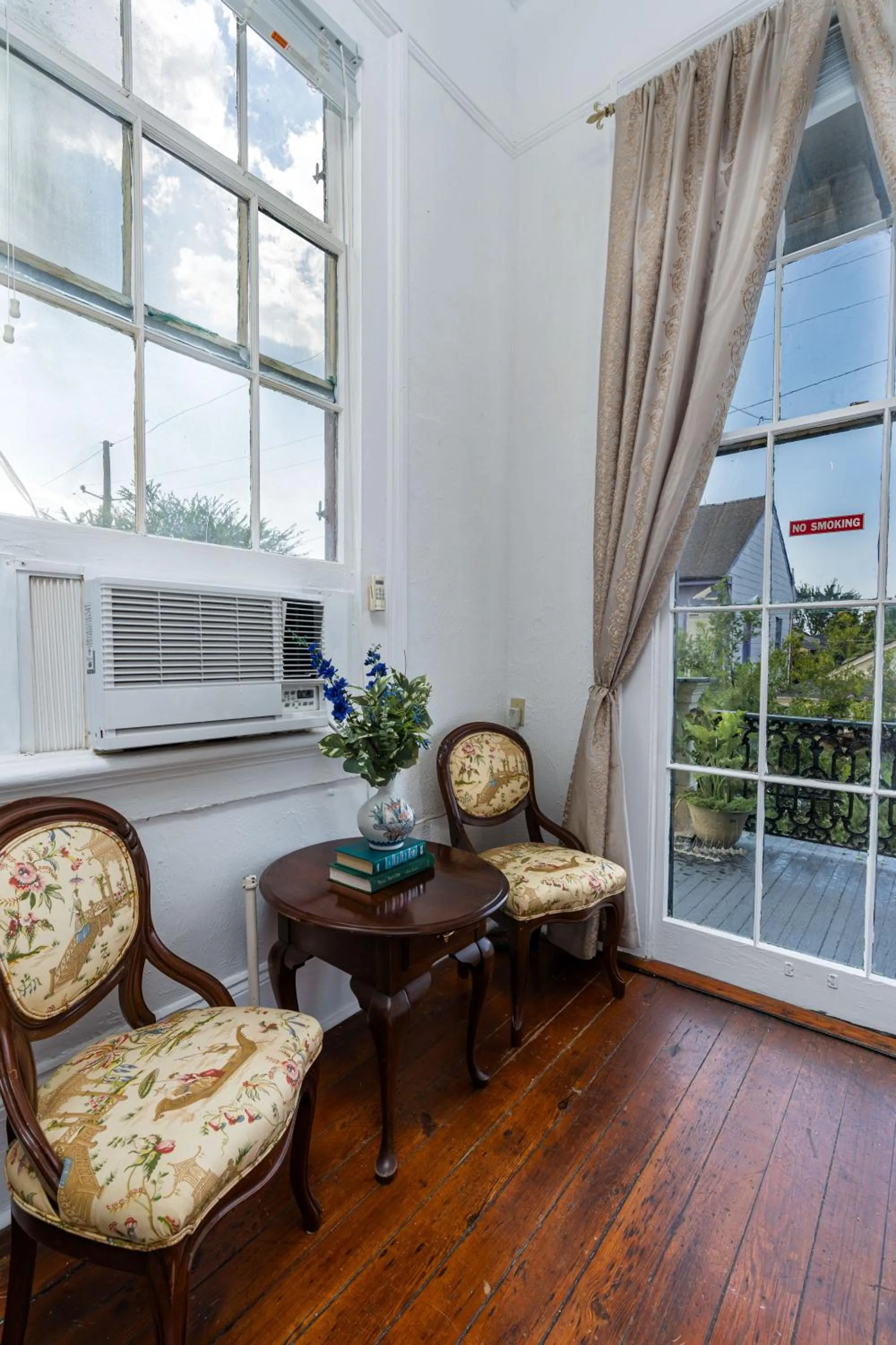 The Mansion on Royal