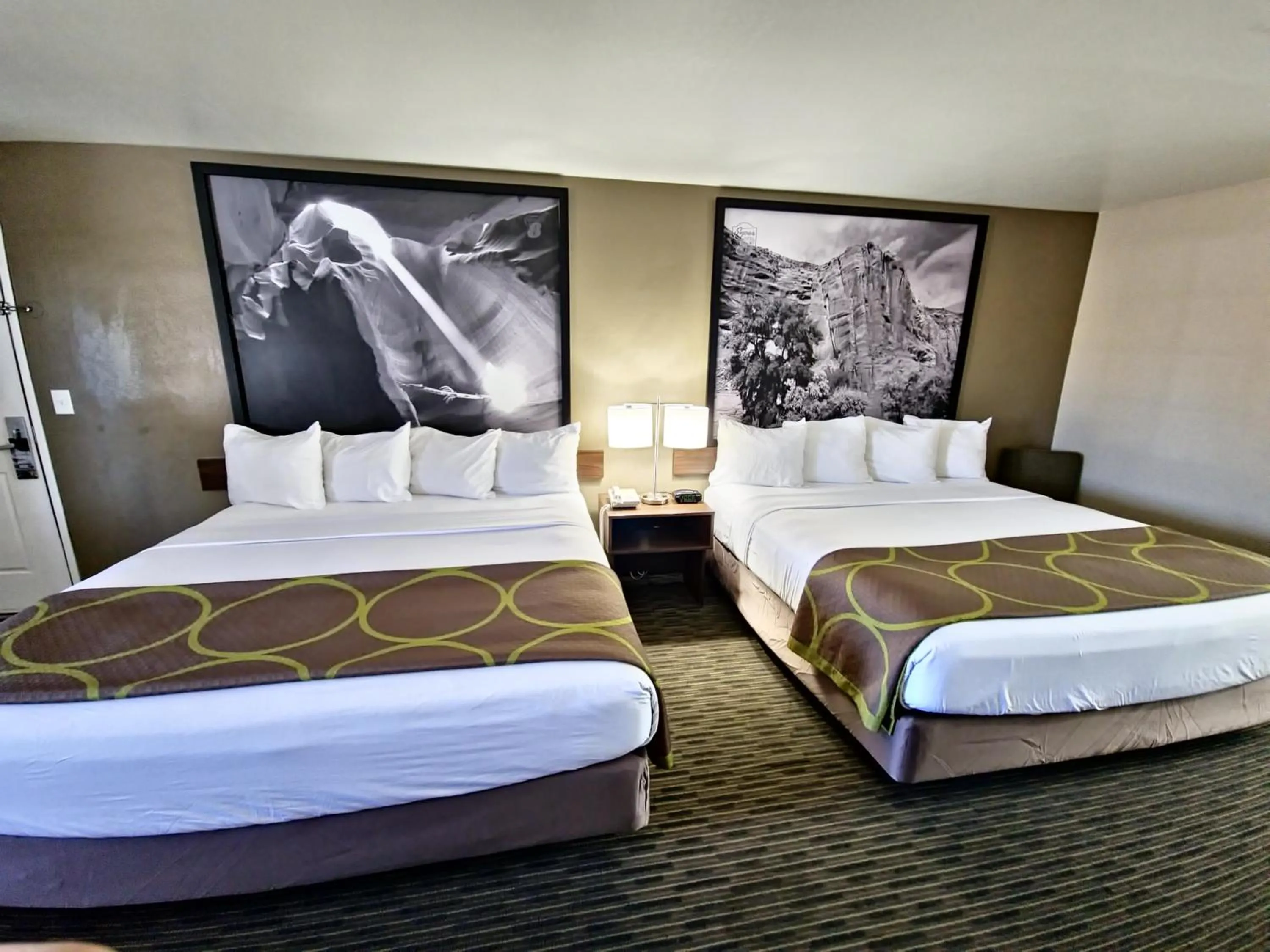 Bedroom, Bed in Super 8 by Wyndham Wickenburg AZ