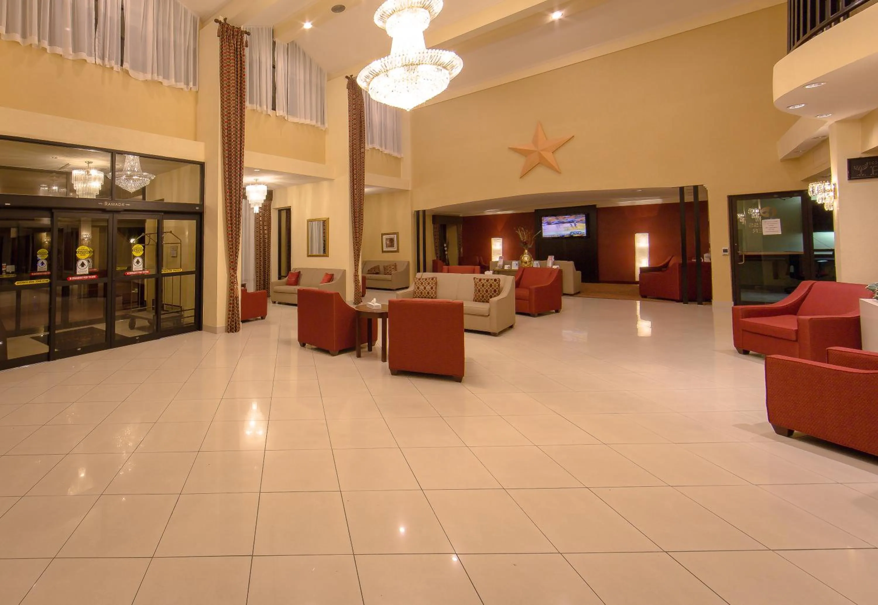 Lobby or reception in Ramada by Wyndham Houston Intercontinental Airport East