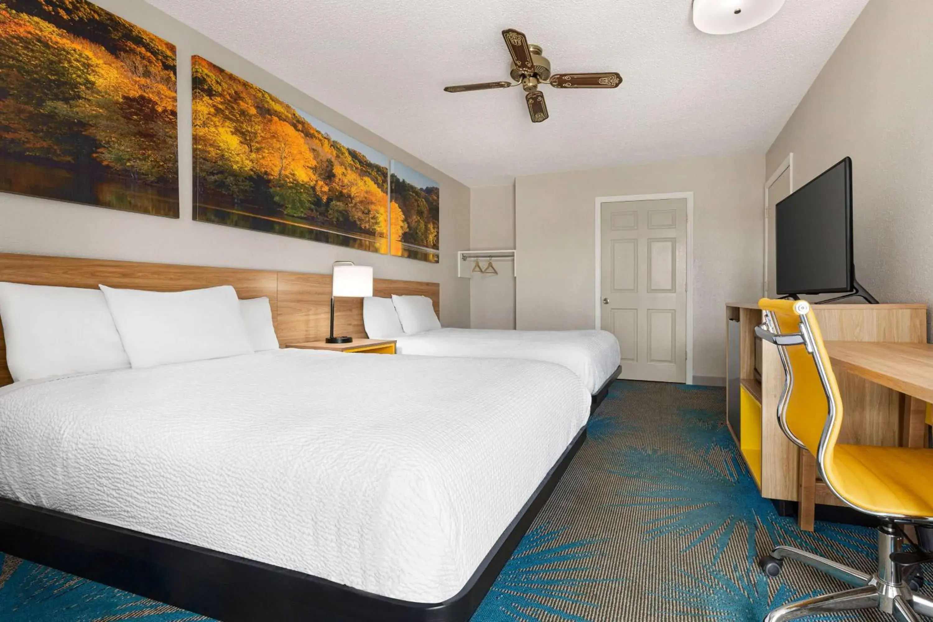 Queen Room with Two Queen Beds - Disability Access/Non-Smoking in Days Inn by Wyndham Demopolis Queen Room with Two Queen Beds - Disability Access/Non-Smoking in Days Inn by Wyndham Demopolis