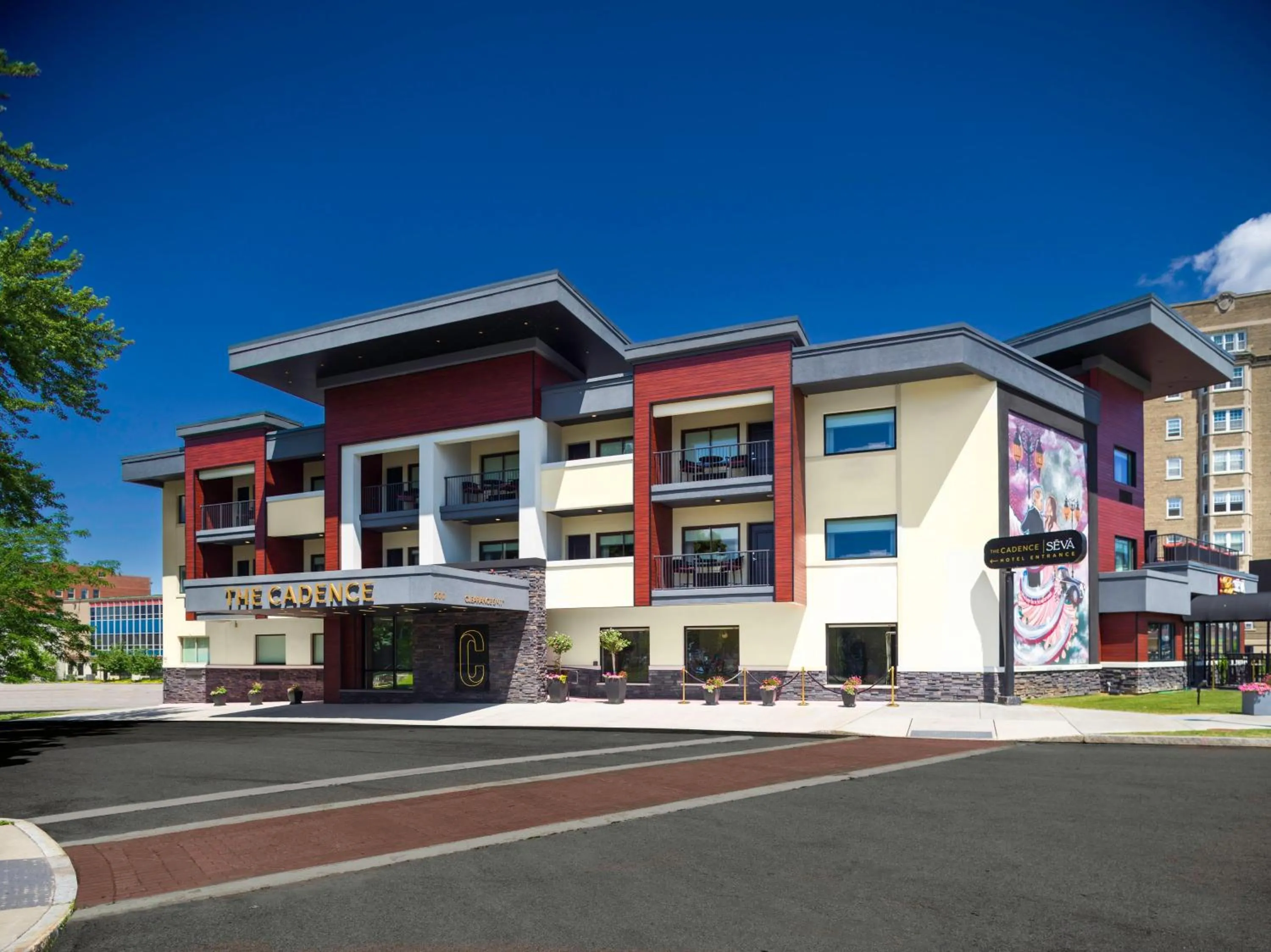 Property building in voco Niagara Falls - The Cadence by IHG