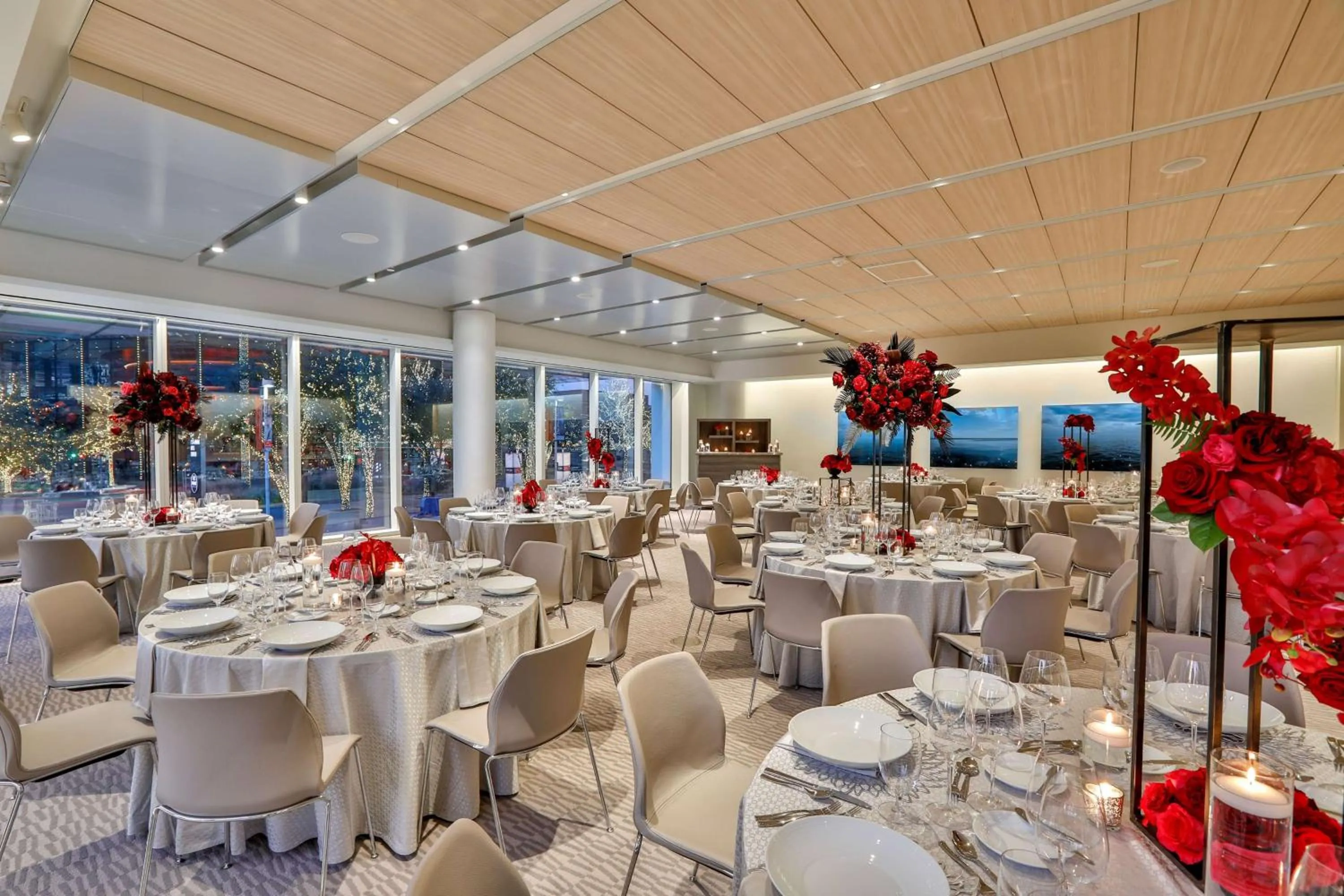 Meeting/conference room in HALL Arts Hotel Dallas, Curio Collection by Hilton