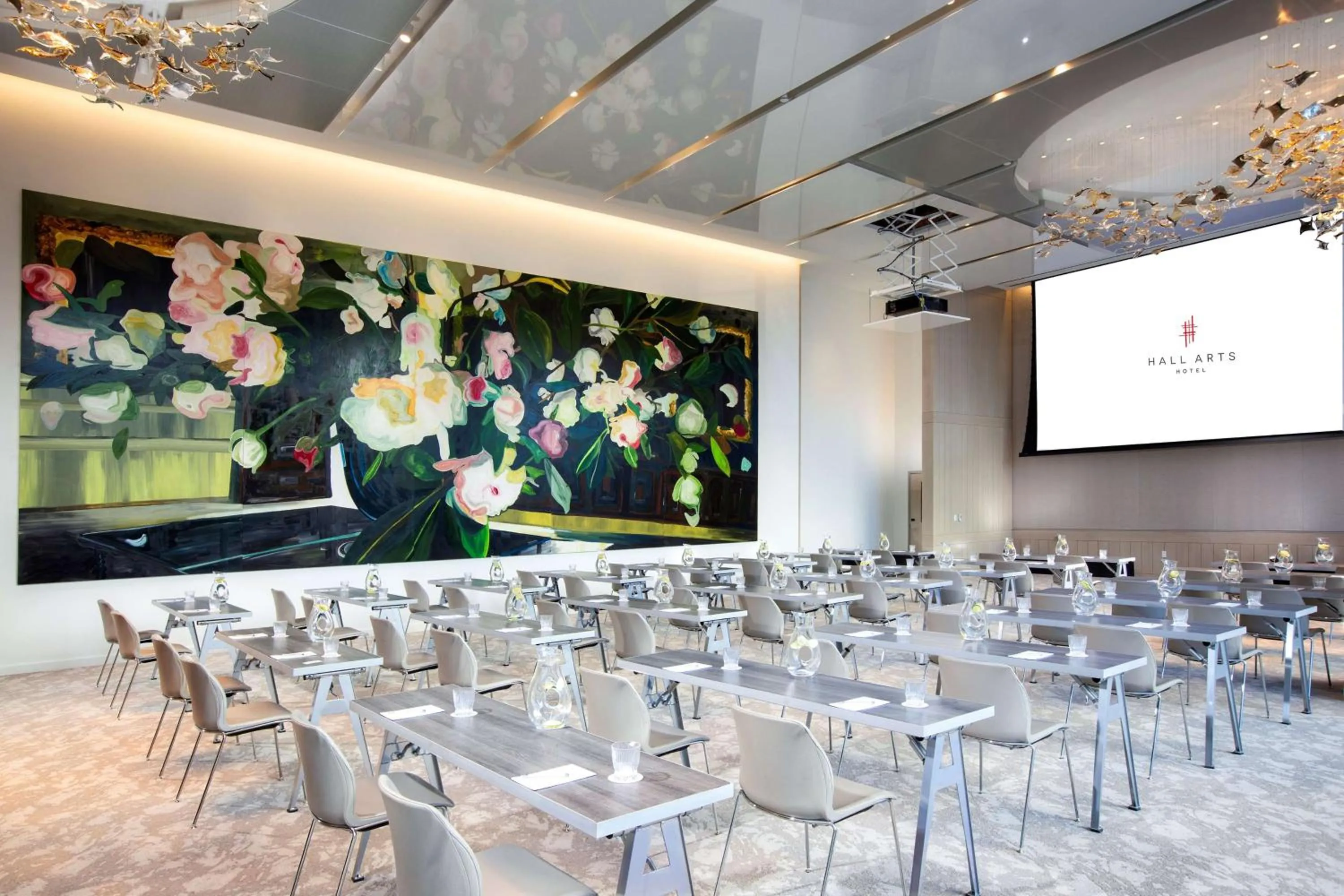 Meeting/conference room in HALL Arts Hotel Dallas, Curio Collection by Hilton