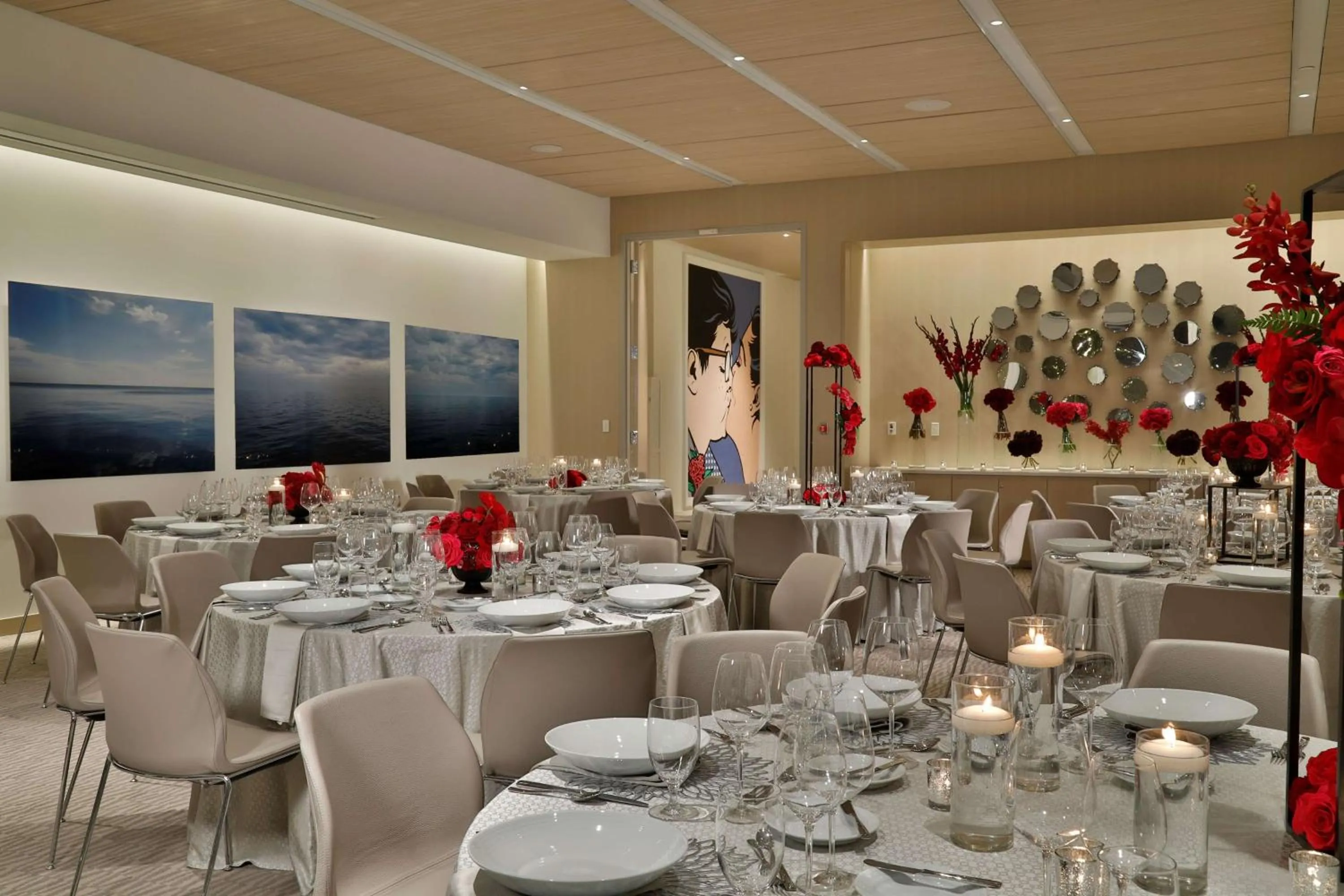 Meeting/conference room in HALL Arts Hotel Dallas, Curio Collection by Hilton