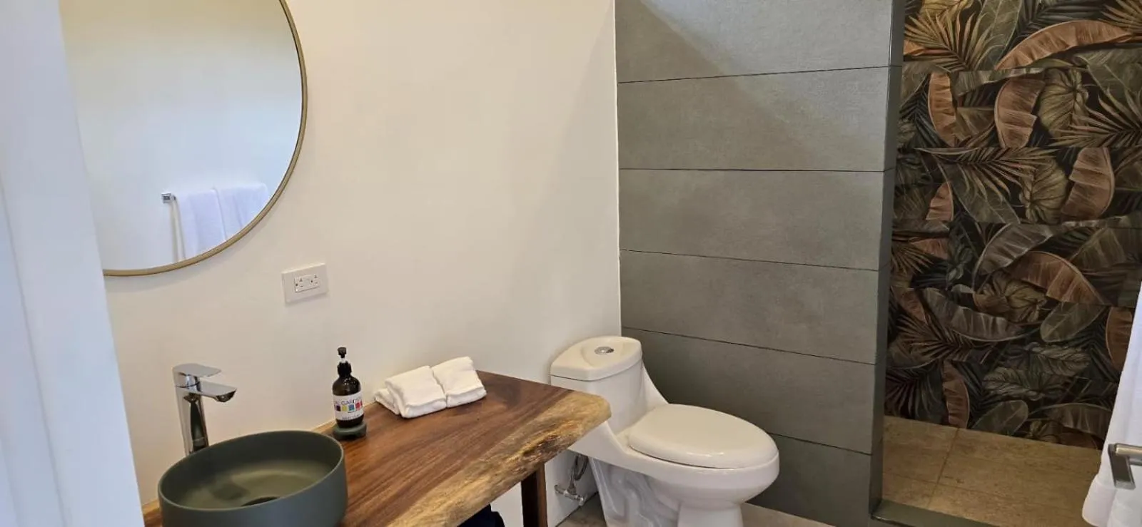 Bathroom in Ojochal Gardens