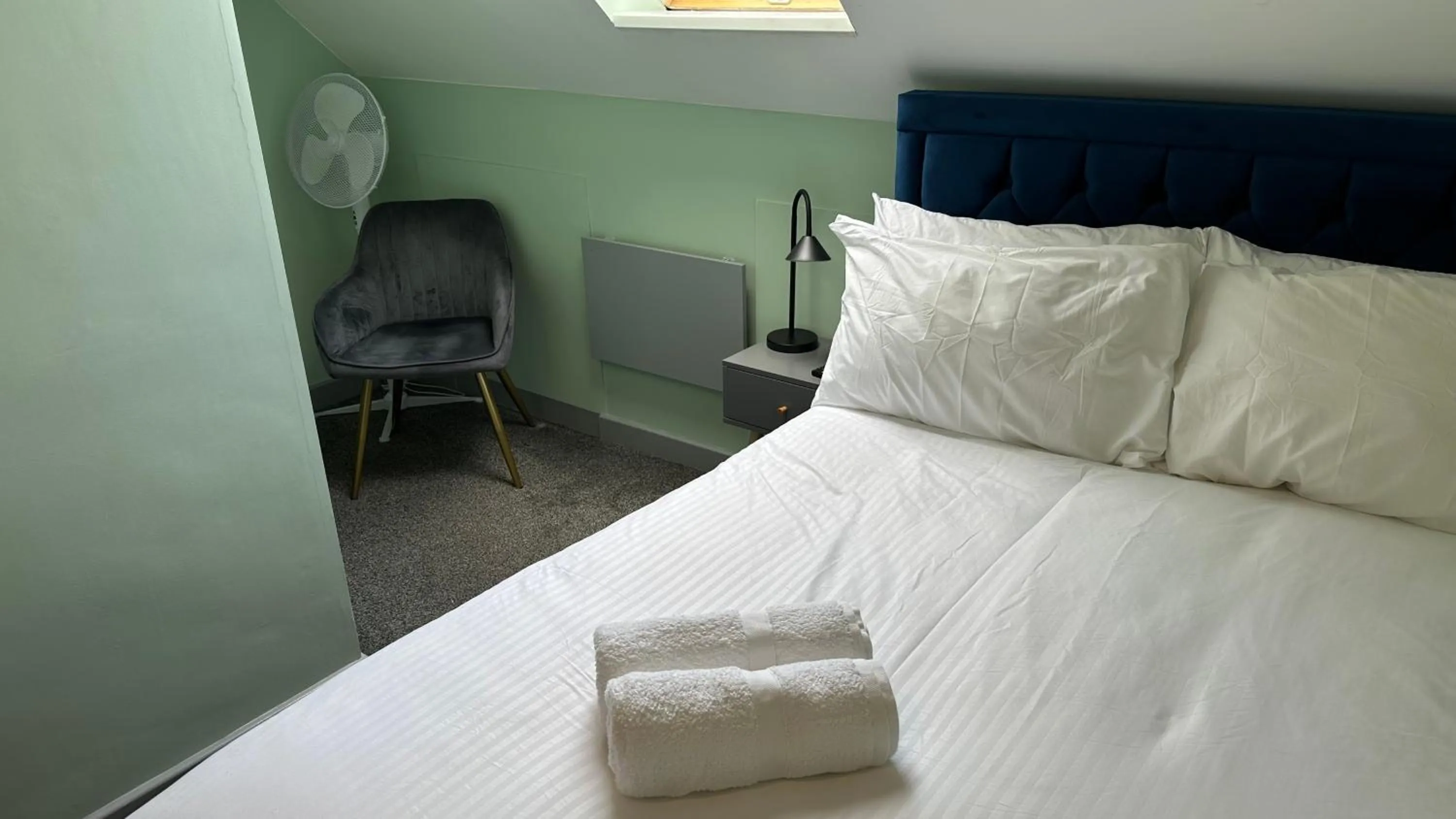 Bed in Homestay in Walsall