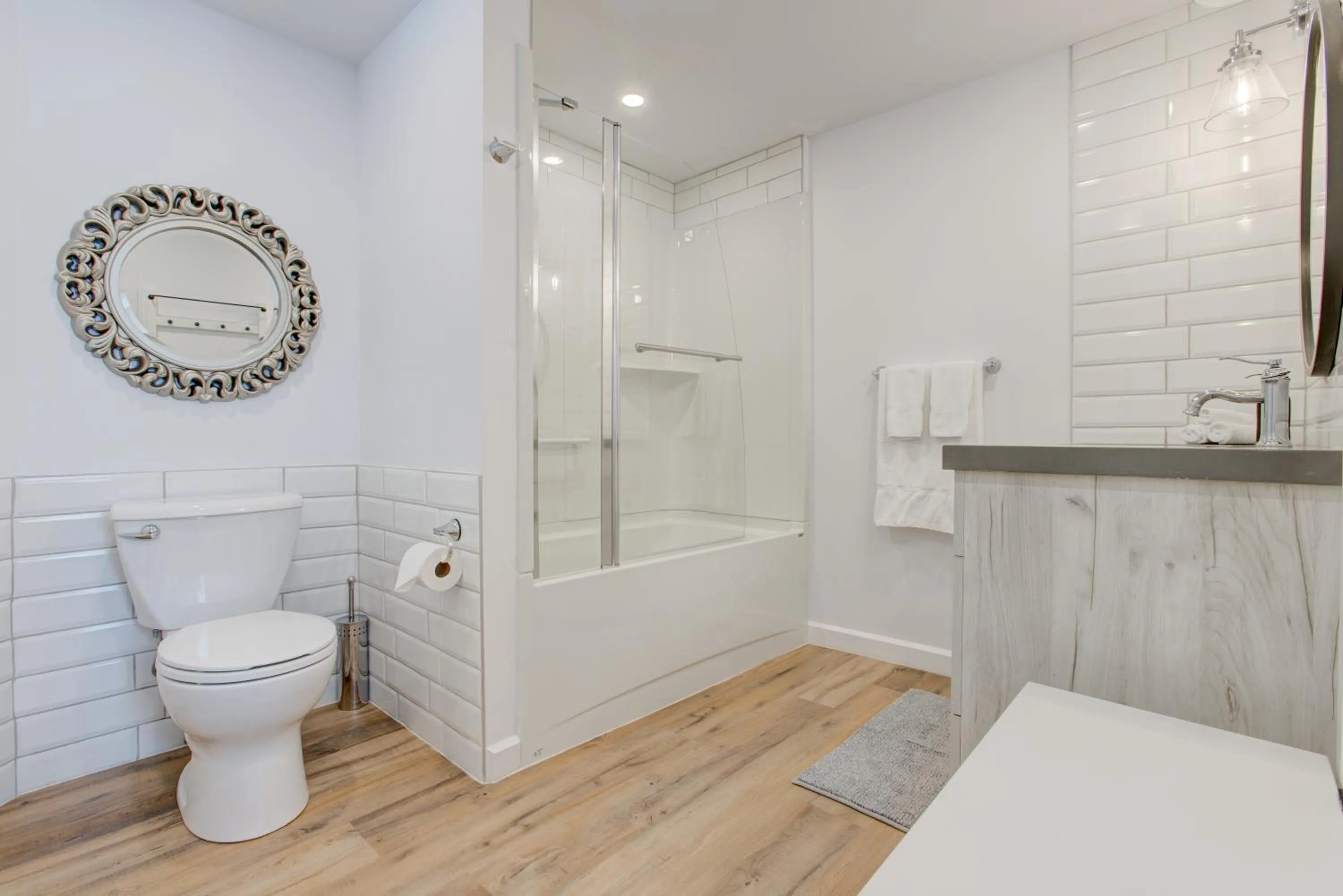 Shower in Auberge Handfield et Spa